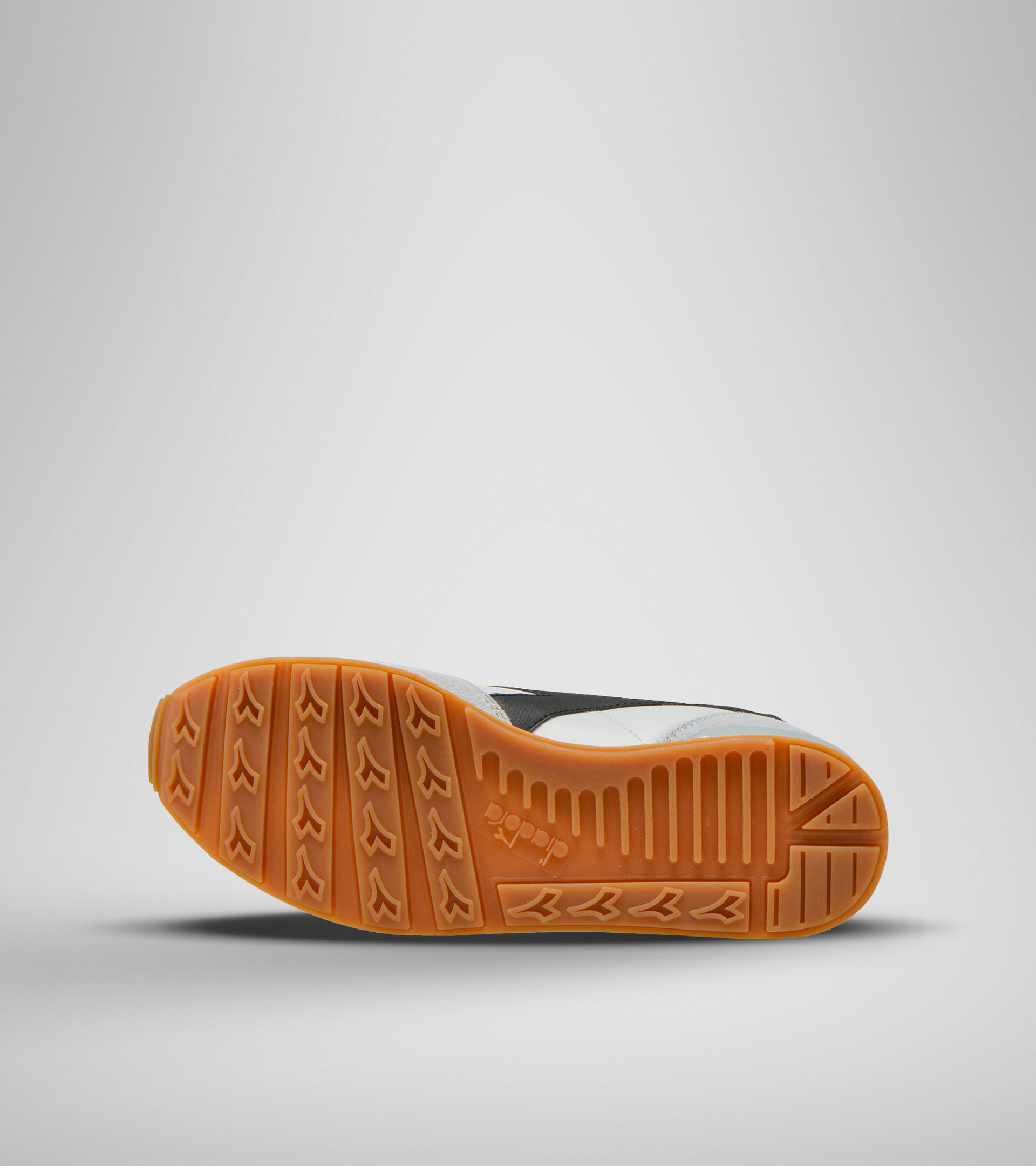 Scarpa sportiva - Unisex CAMARO GR GRATTACIELO/GR GHIACCIAIO/N - Diadora