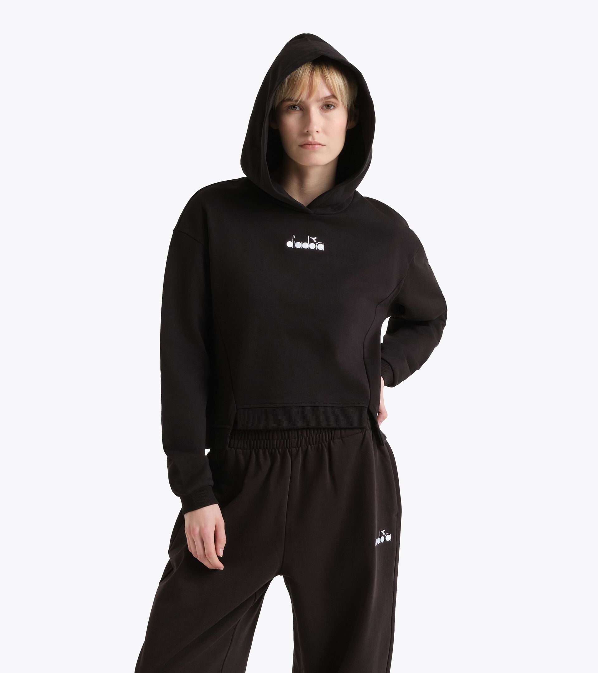 Sudadera con capucha - Mujer
 L. HOODIE LOGO NEGRO - Diadora