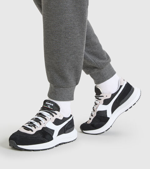 KMARO 42 SUEDE MESH, NEGRO/BLANCO Zapatillas deportivas - Unisex KMARO 42 SUEDE MESH NEGRO/BLANCO - Diadora