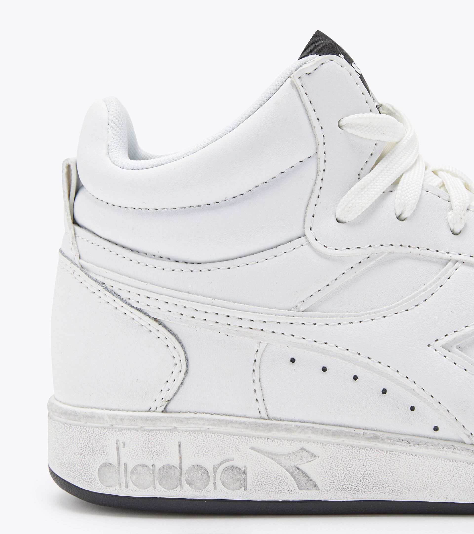 Sportschuh - Gender neutral MAGIC BASKET DEMI ICONA WEISS/WEISS/WEISS - Diadora