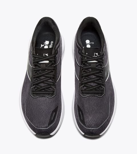 Running shoe - Stability and lightness - Donna MYTHOS BLUSHIELD VOLO 5 W BLACK/WHITE (C7406) - Diadora