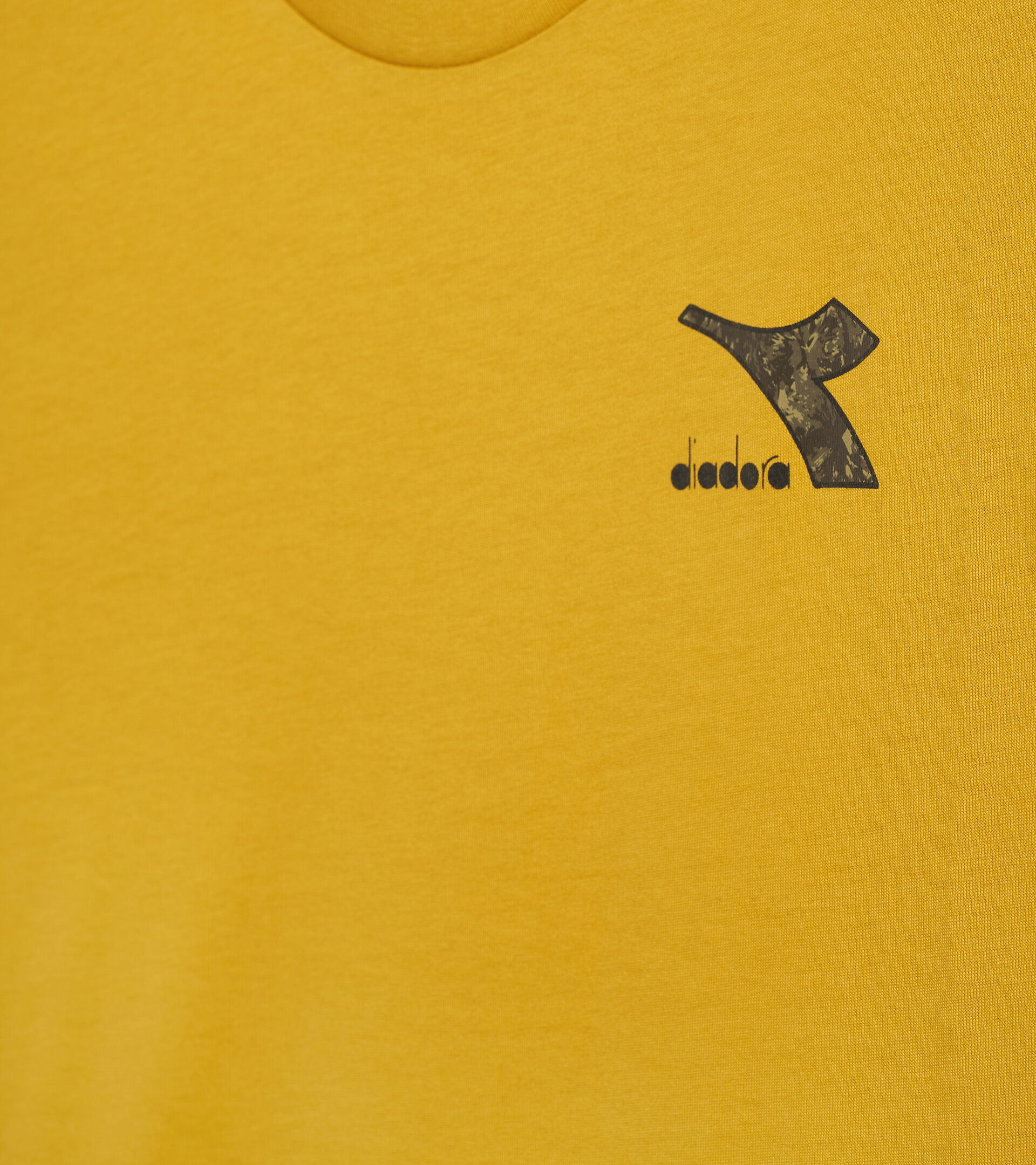 Camiseta - Hombre T-SHIRT SS CHROMIA OLIVO LEONADO - Diadora