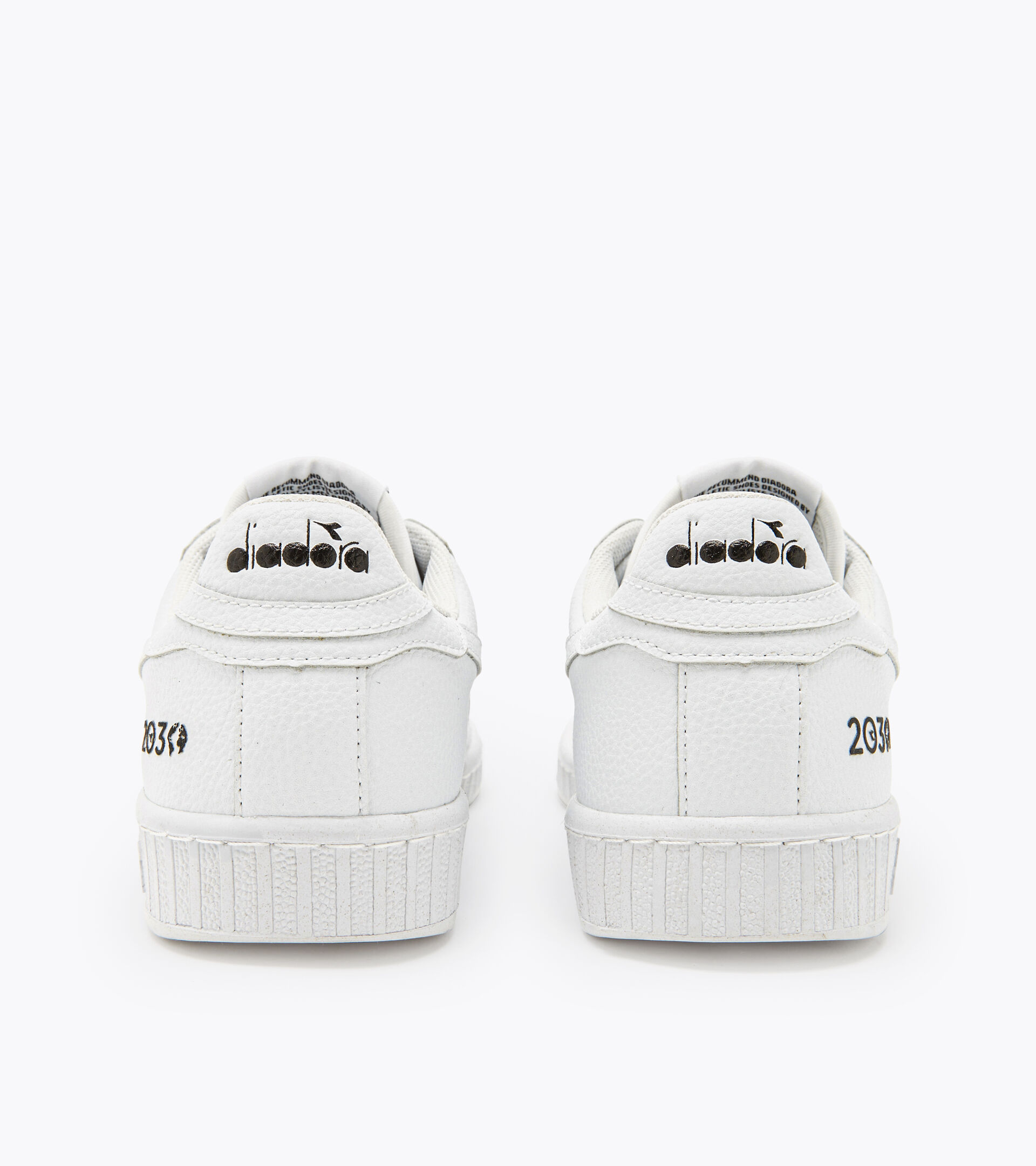 Sportswear shoe - Unisex GAME L LOW 2030 OPTICAL WHITE - Diadora