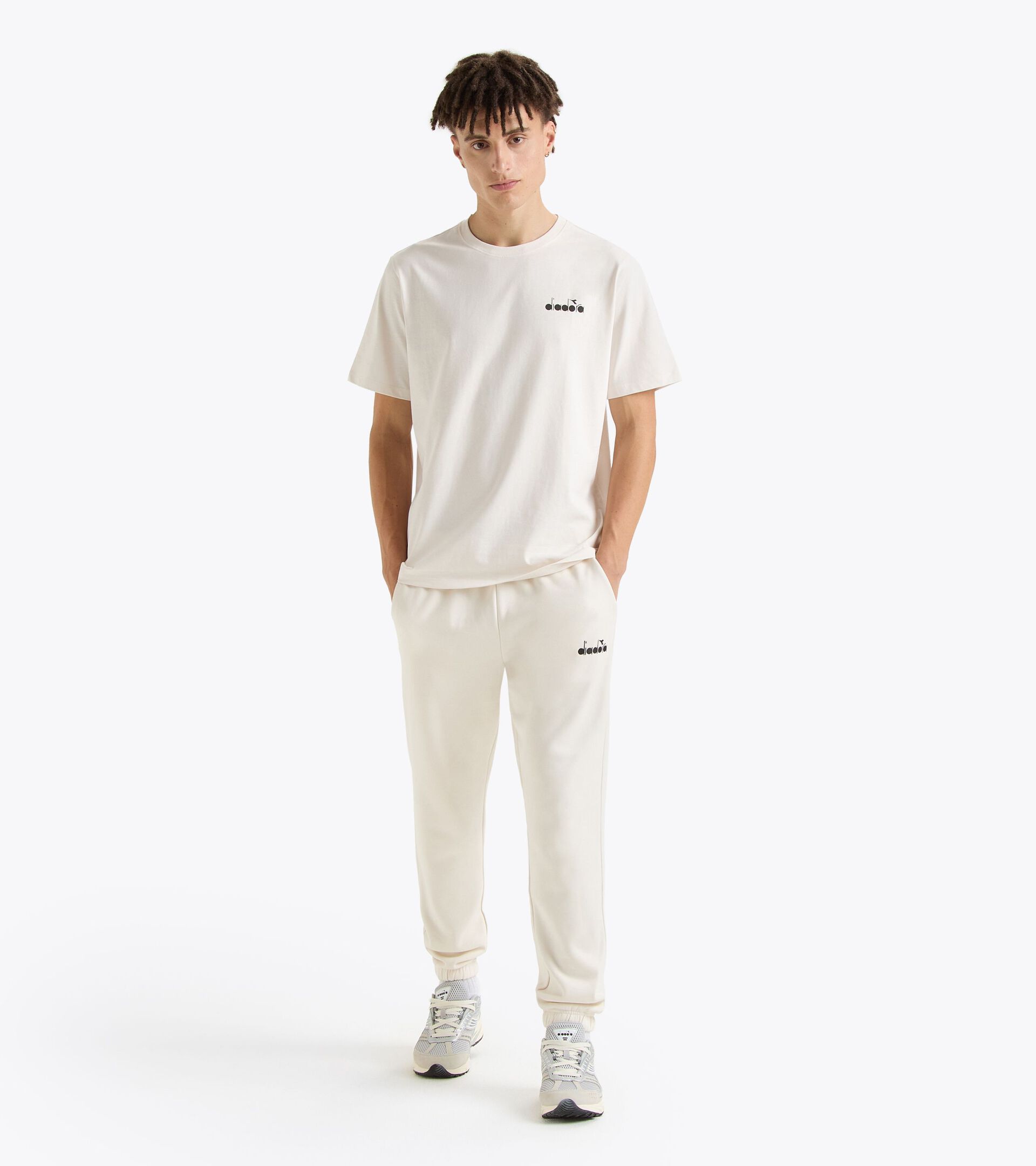 Sportliches T-Shirt mit kurzen Ärmeln - alle Geschlechter
 T-SHIRT SS ROUTE WEISS LAPPENBLUME - Diadora