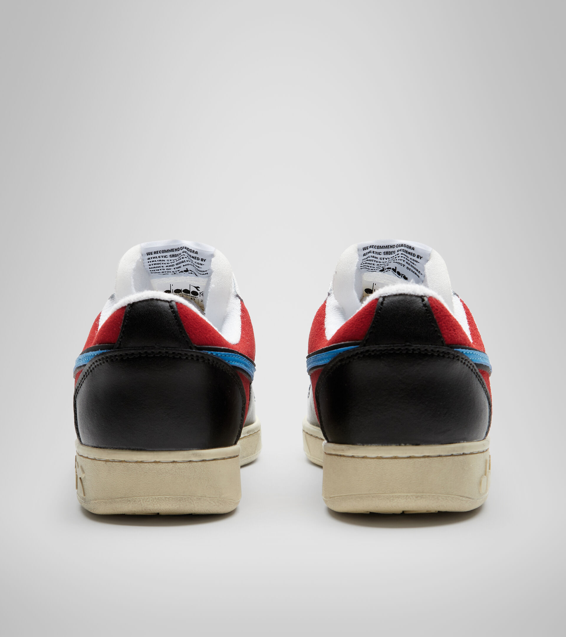 Sports shoe - Unisex MAGIC BASKET LOW ICONA WHITE/BLACK/MALIBU BLUE - Diadora