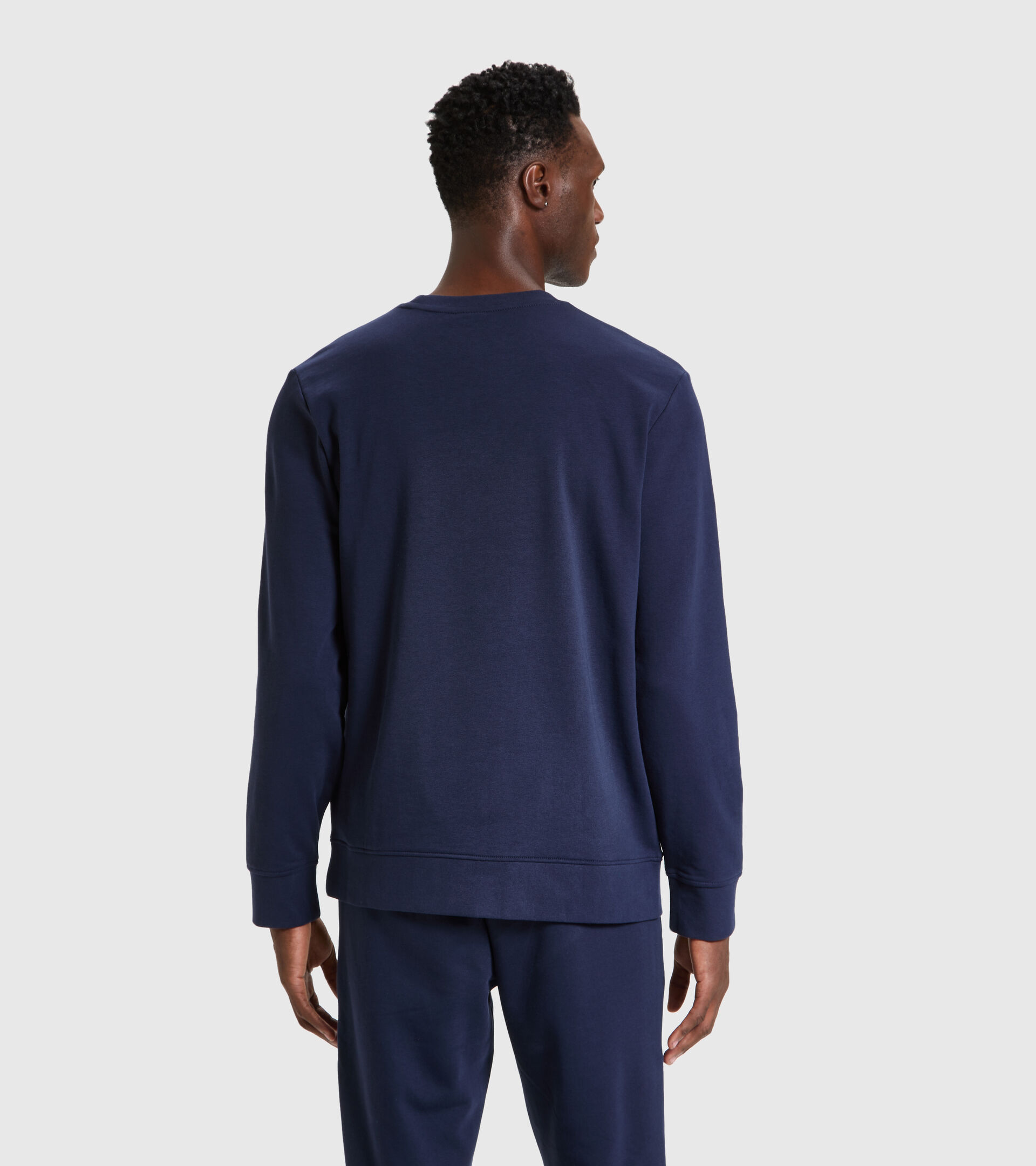 Crew-neck sweatshirt - Men SWEATSHIRT CREW LOGO CHROMIA CLASSIC NAVY - Diadora