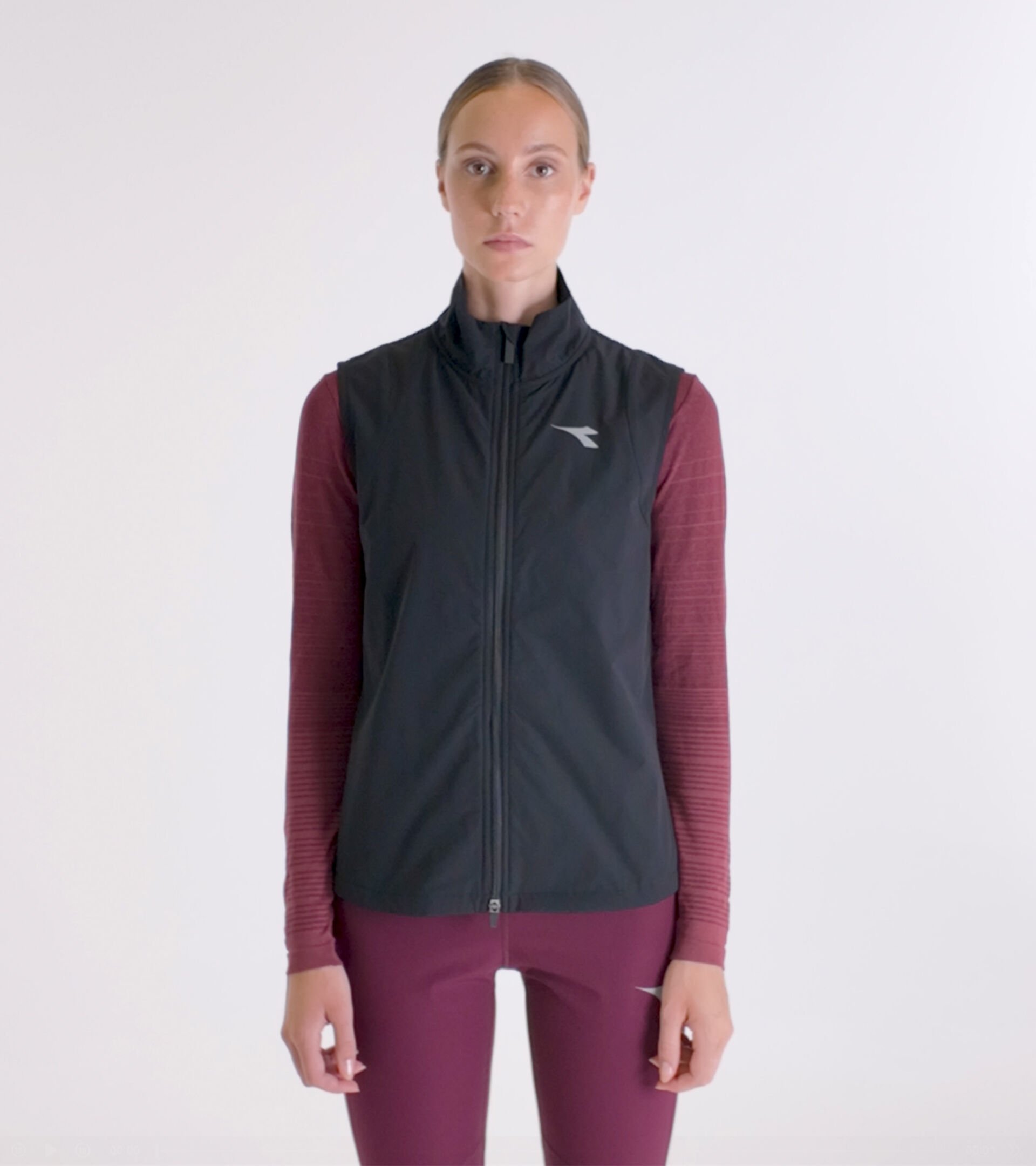Padded running vest - Winter Protection - Women’s
L. PADDED VEST WINTER PROTECTION BLACK - Diadora
