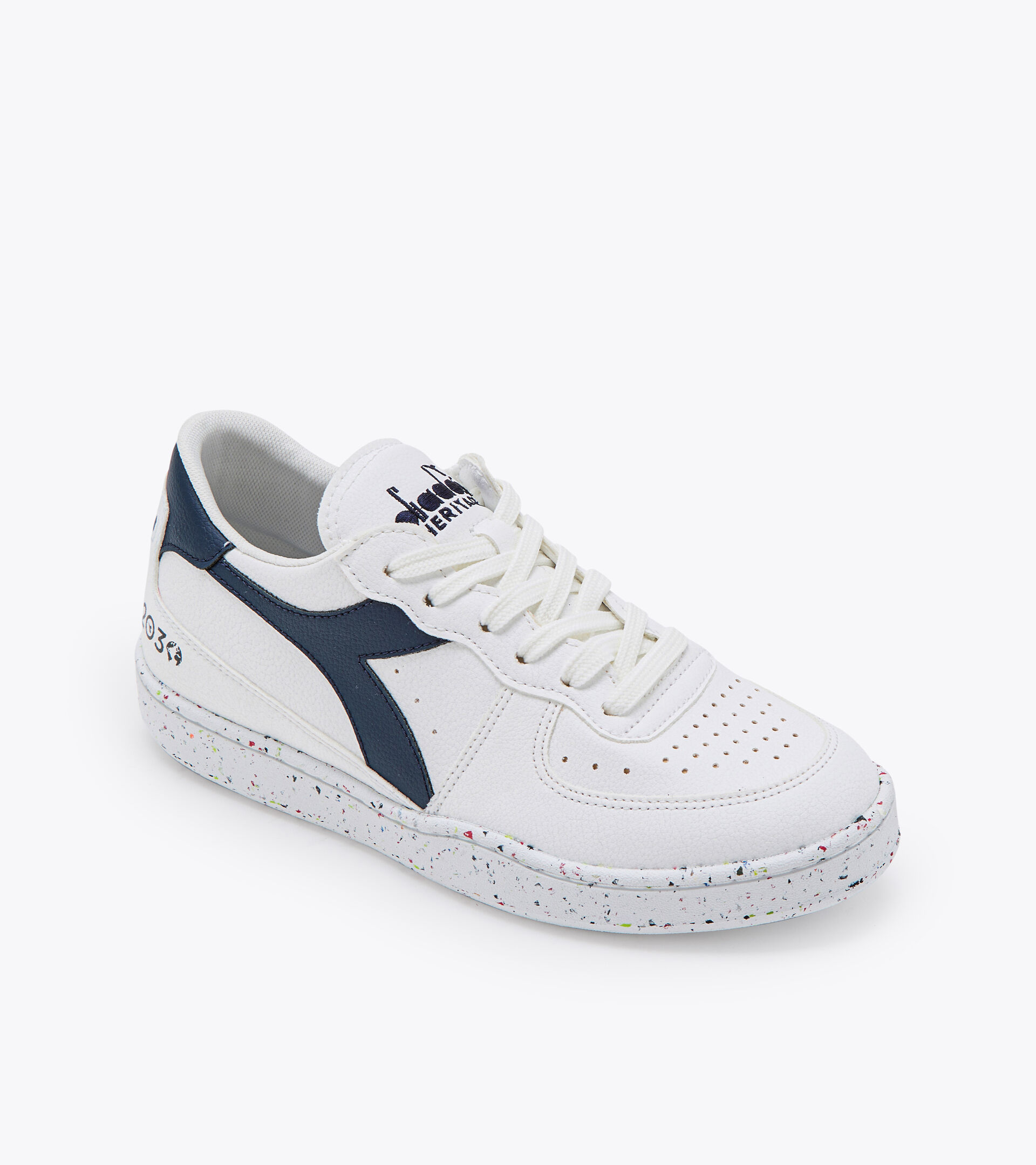 Chaussures Heritage 2030 - Gender neutral MI BASKET LOW 2030 BLANC/NOIR IRIS - Diadora