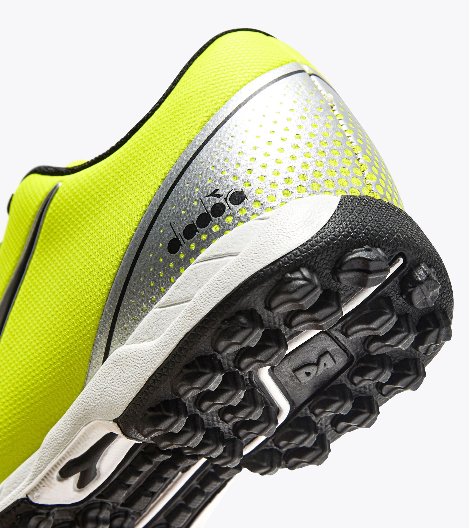 Chaussures de football pour terrains synthétiques - Junior PICHICHI 7 TF JR GIALLO FL DD/NERO/ARGENTO - Diadora