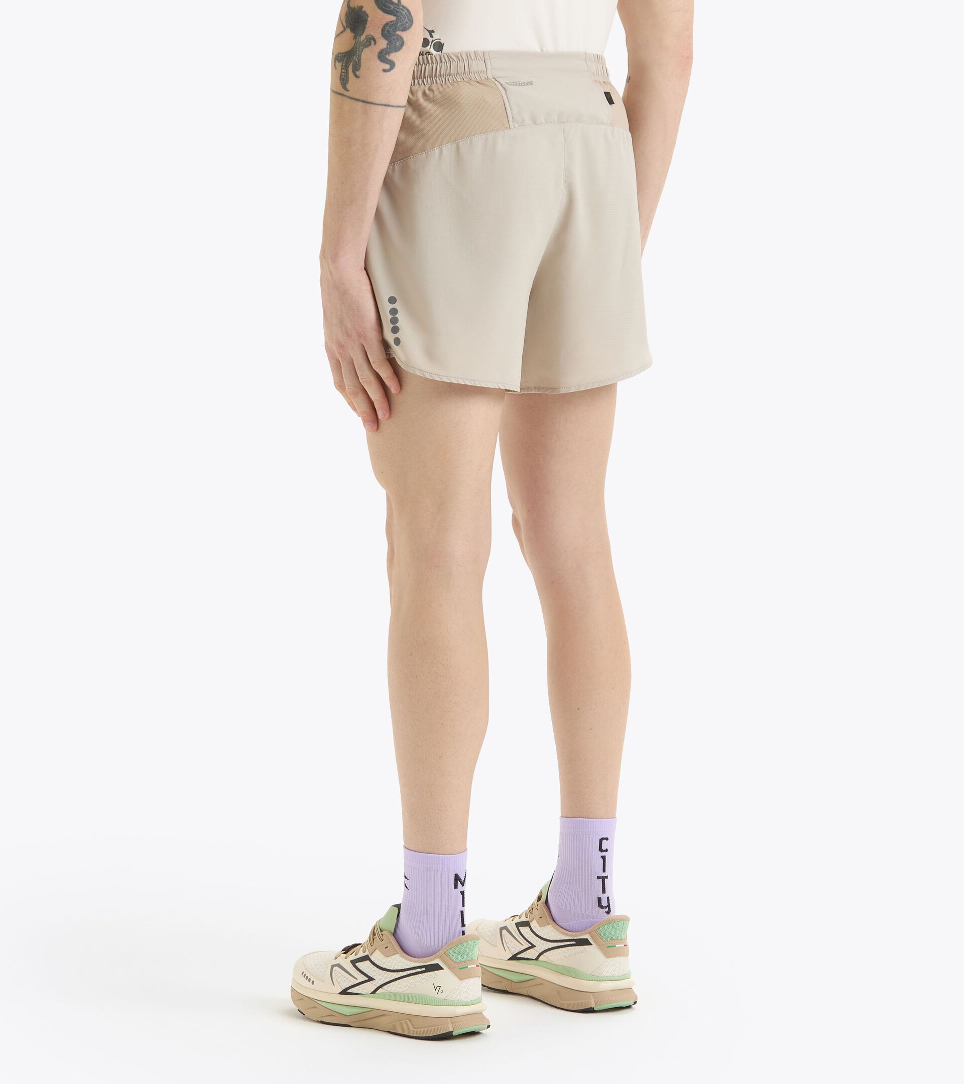 Shorts da corsa 5’’ - Tessuto leggero - Uomo SHORTS 5'' MILL CITY BEIGE HUMUS - Diadora