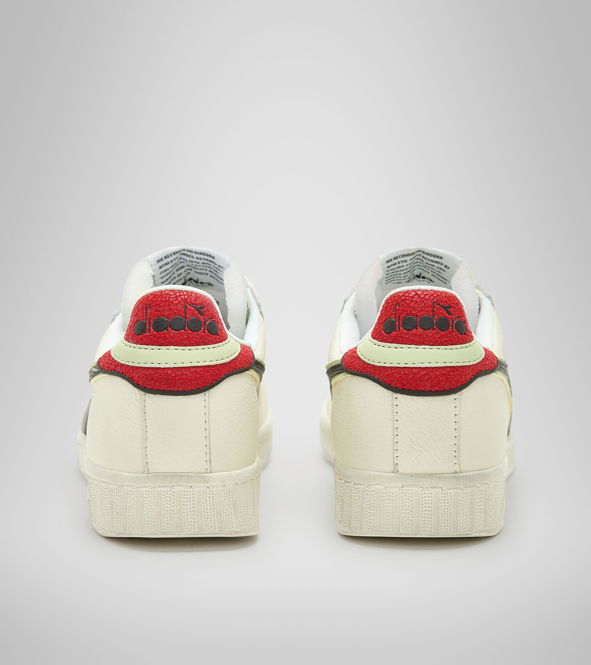 Sports shoe - Unisex GAME L LOW ICONA WHITE/LYCHEE/BLACK - Diadora