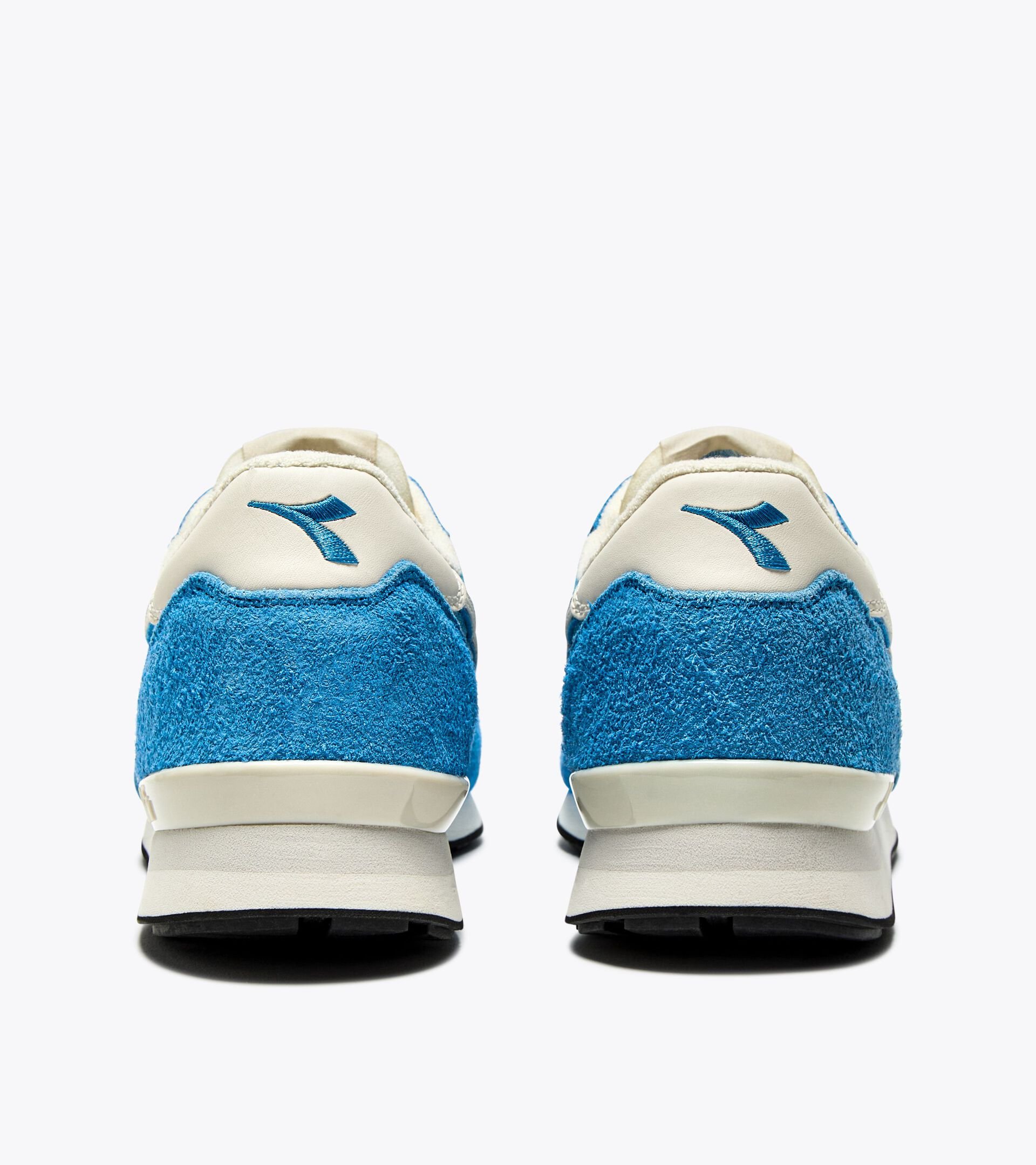 Suede leather sports sneakers - All-gender CAMARO HAIRY ALASKAN SKY-BLUE - Diadora