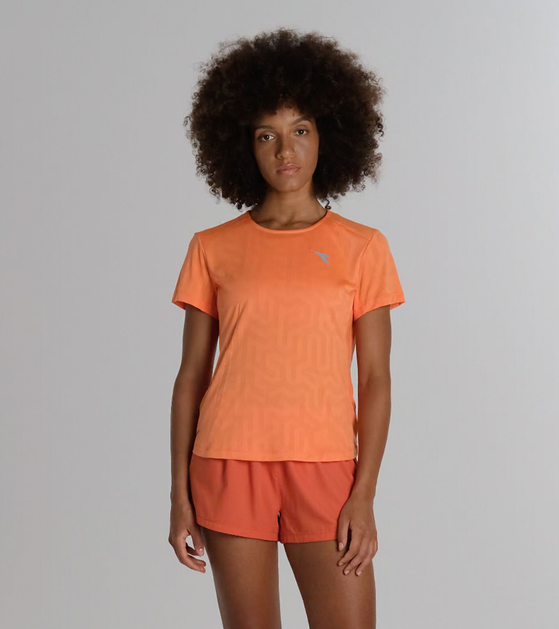Running t-shirt - Coolcore light fabric - Women’s L. SUPER LIGHT SS T-SHIRT ORANGE NECTARINE - Diadora