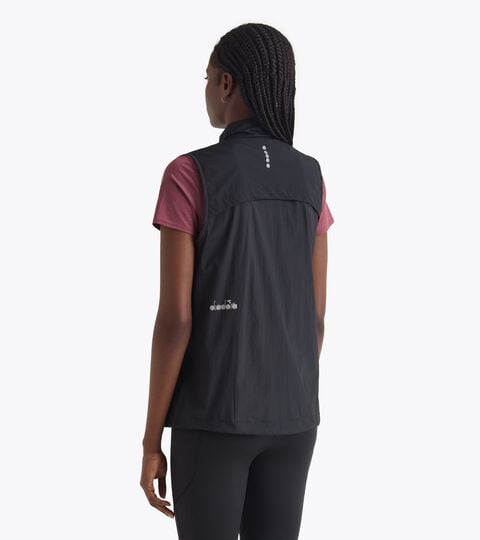 L. WINDBREAKER PACKABLE VEST, NEGRO Chaleco cortavientos plegable§Running§Mujer L. WINDBREAKER PACKABLE VEST NEGRO - Diadora