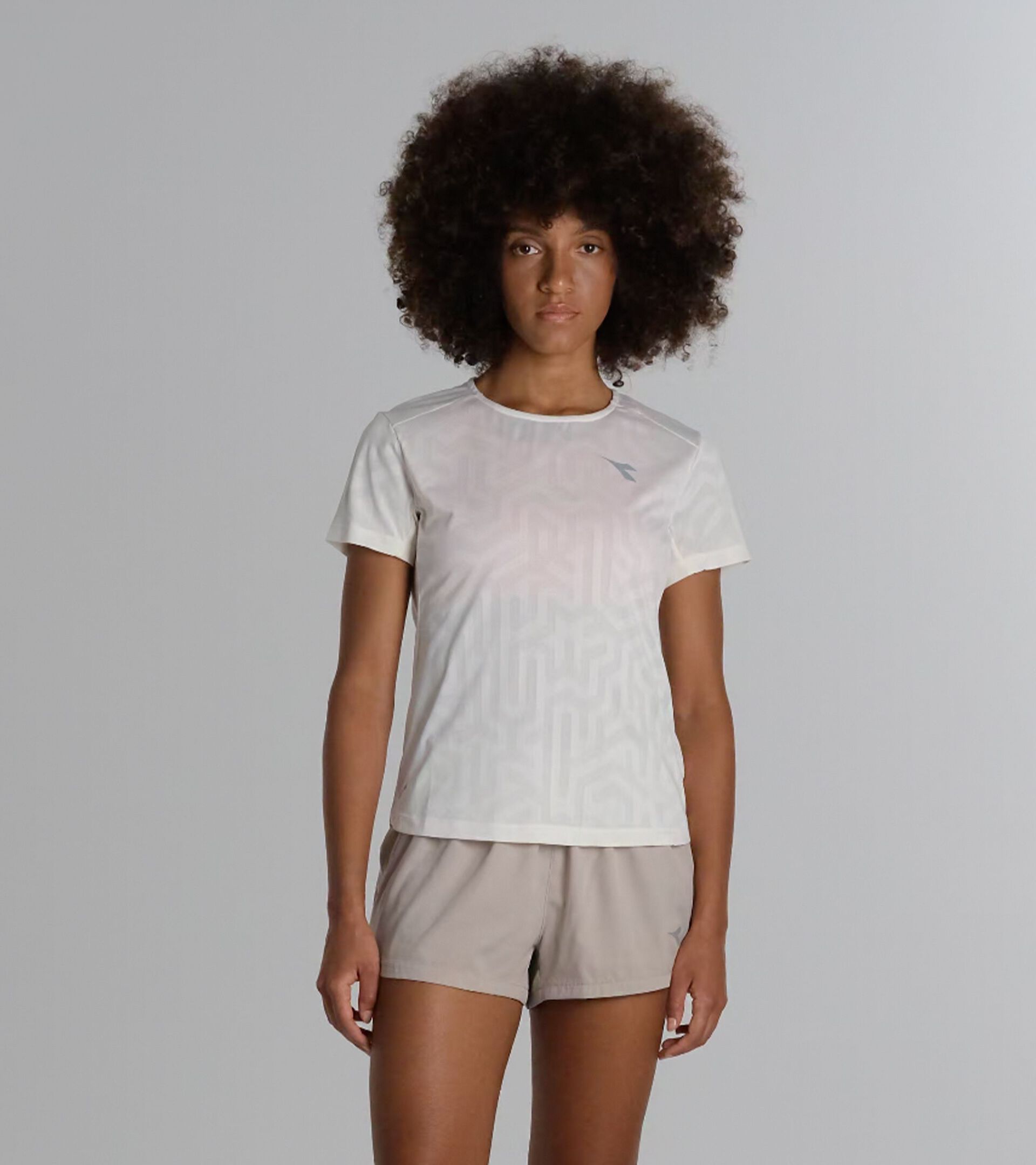 Running t-shirt - Coolcore light fabric - Women’s L. SUPER LIGHT SS T-SHIRT WHISPER WHITE - Diadora