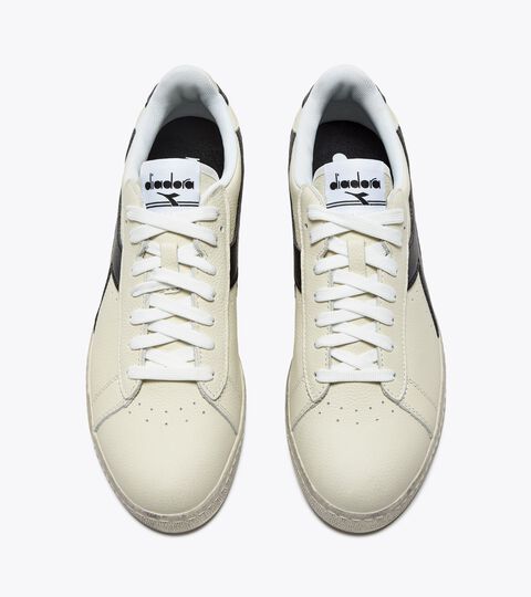 GAME L LOW WAXED, BLANC/NOIR (C0351). Chaussures de sport - Unisexe GAME L LOW WAXED BLANC/NOIR (C0351). - Diadora
