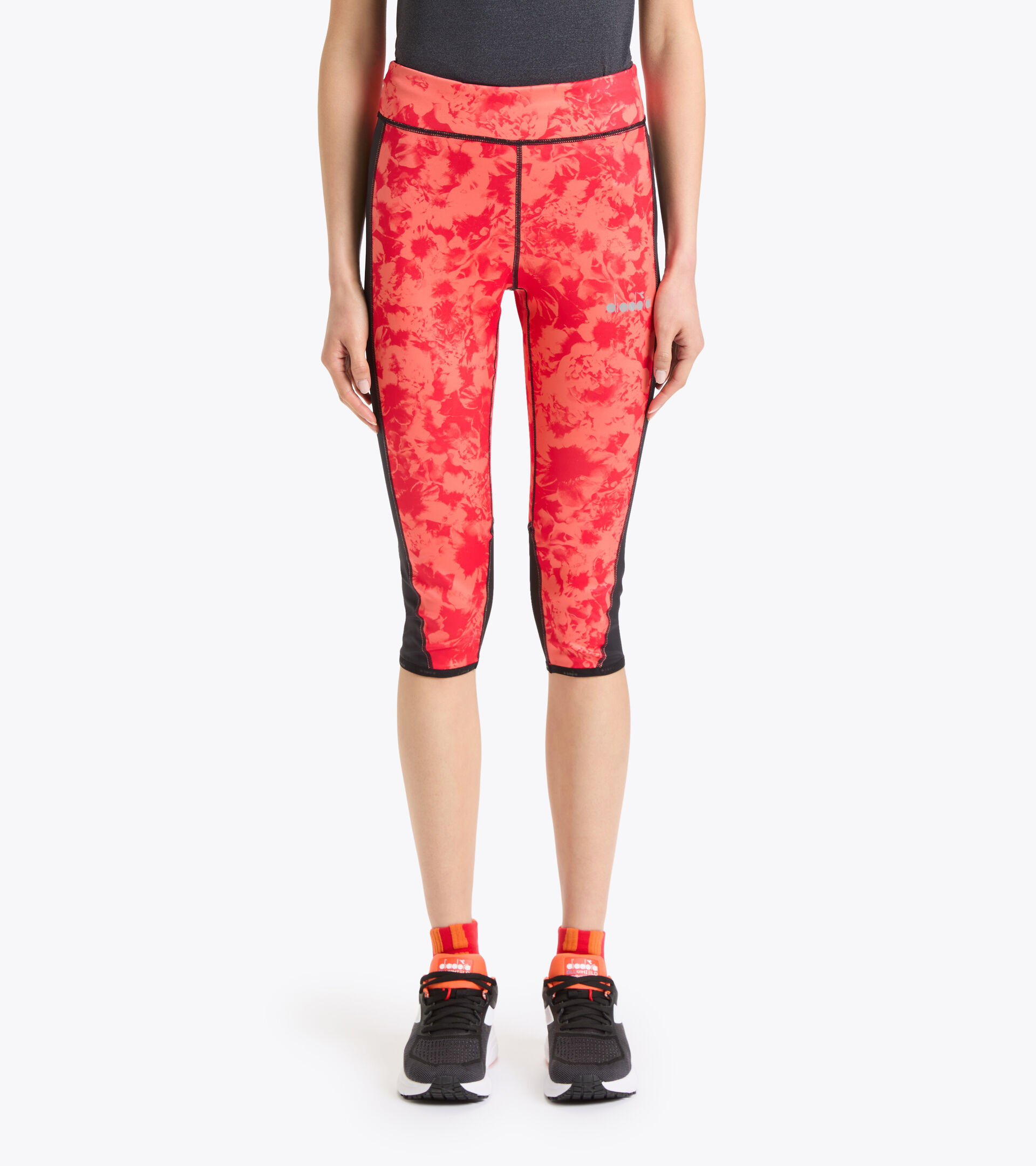 Double-face leggings - Women L. 3/4 REVERSIBLE TIGHTS BE ONE FLOWERED GARDEN/BLACK - Diadora