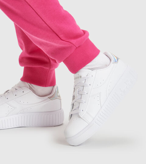 GAME STEP PS, WHITE/SILVER Sports shoes - Kids 4-8 years GAME STEP PS WHITE/SILVER - Diadora