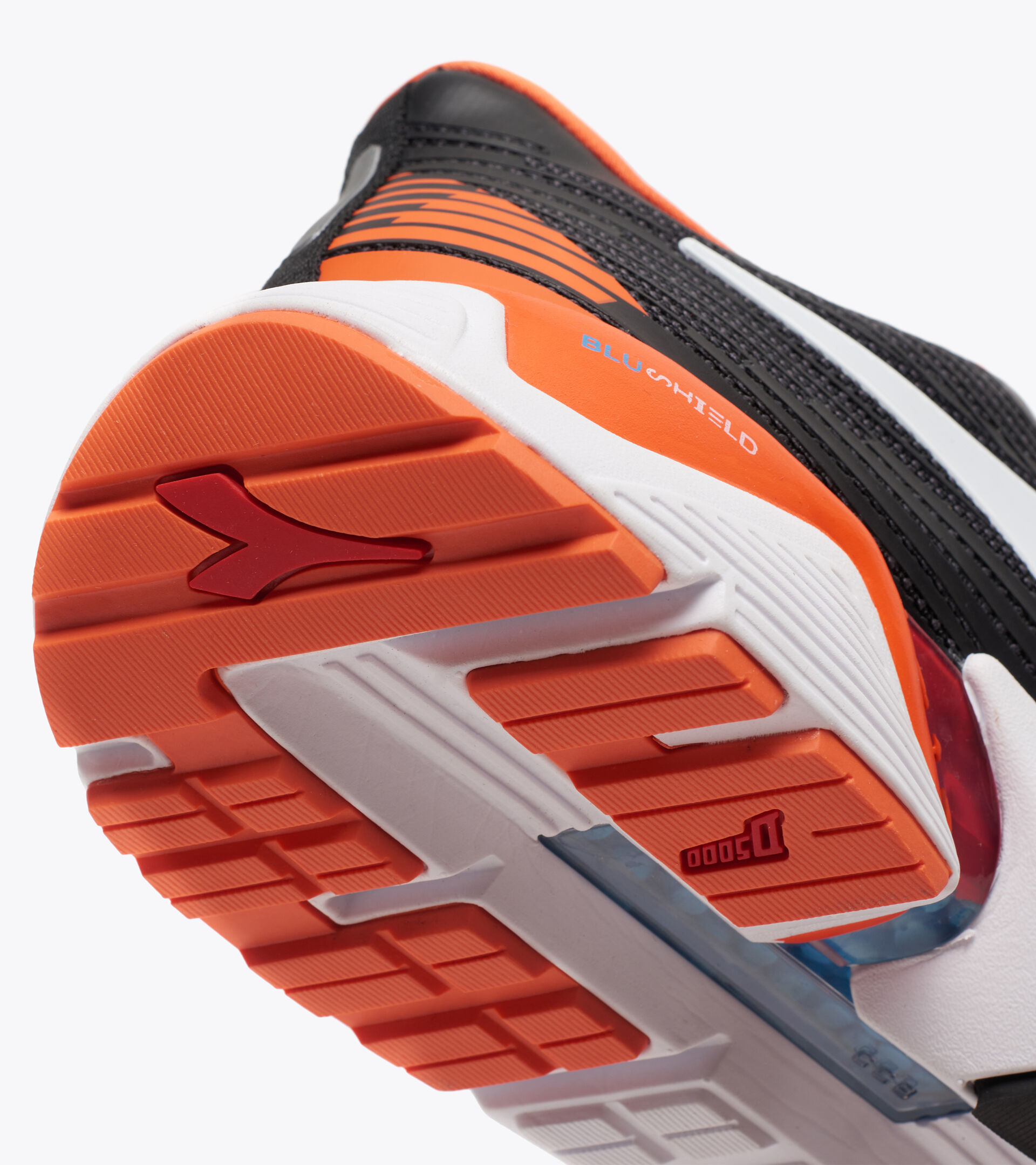 Scarpa da running - Donna MYTHOS BLUSHIELD VIGORE W NERO/BIANCO/ARANCIO VERMIGLIO - Diadora