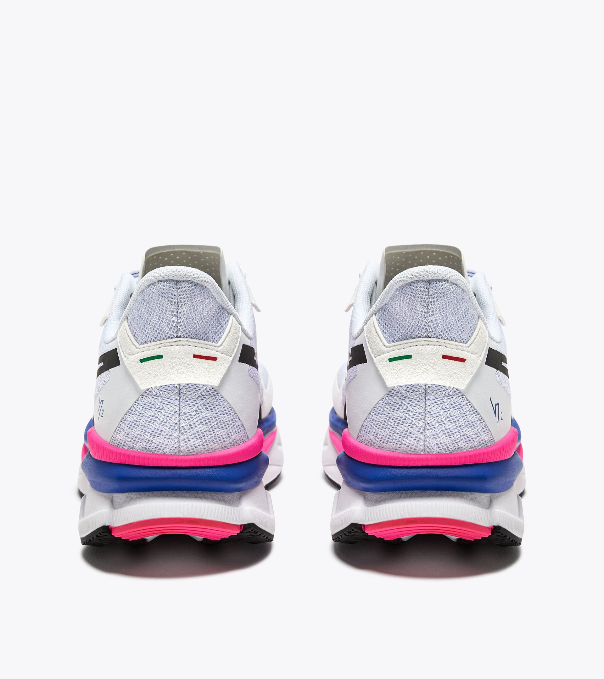 Made in Italy running shoe - Lightness and cushioning - All gender ATOMO V7000-2 WHITE/SURF THE WEB/PINK FLUO - Diadora