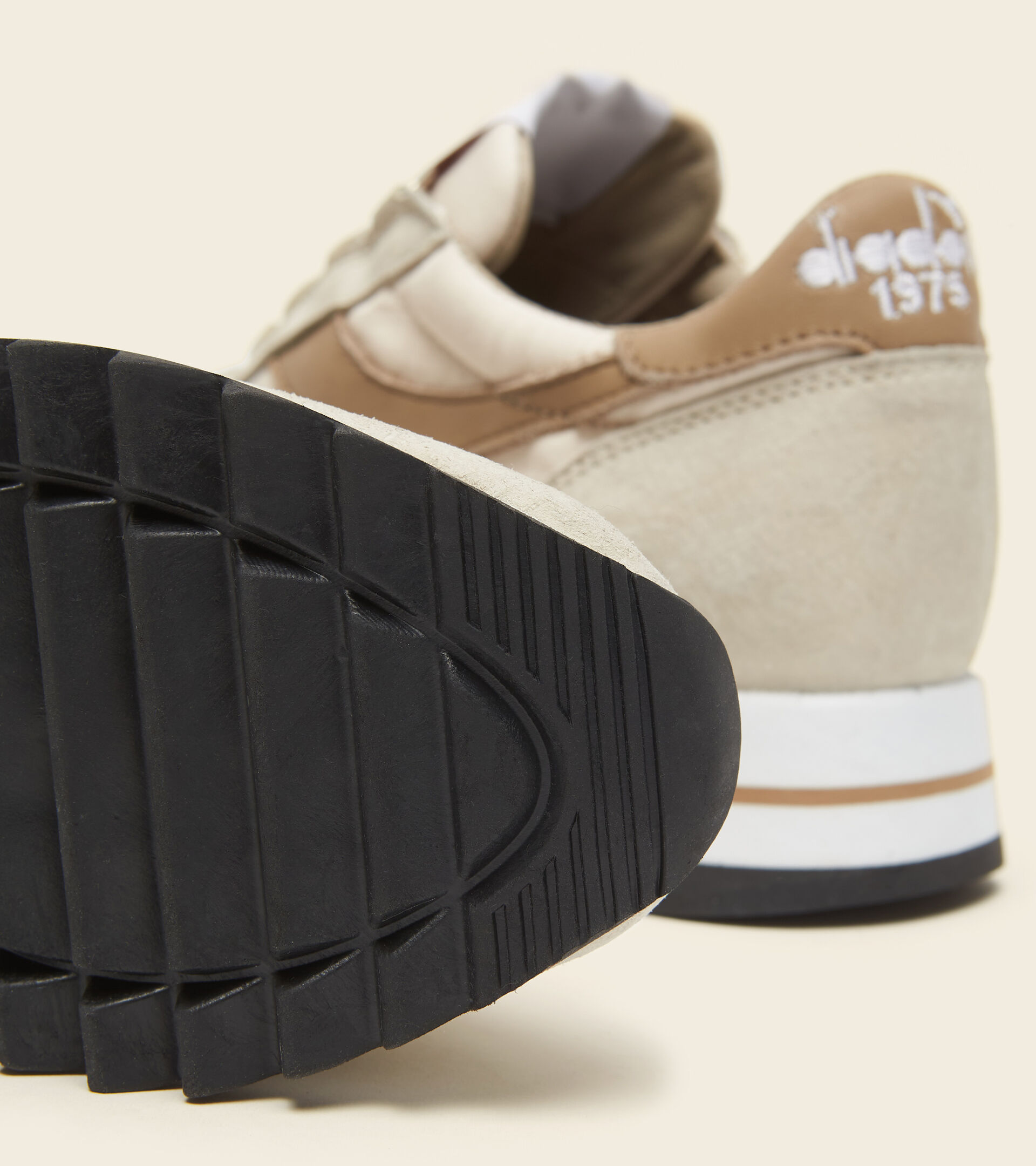 Footwear Heritage DONNA EQUIPE SUEDE SW EVO WN BIANCO UOVO Diadora