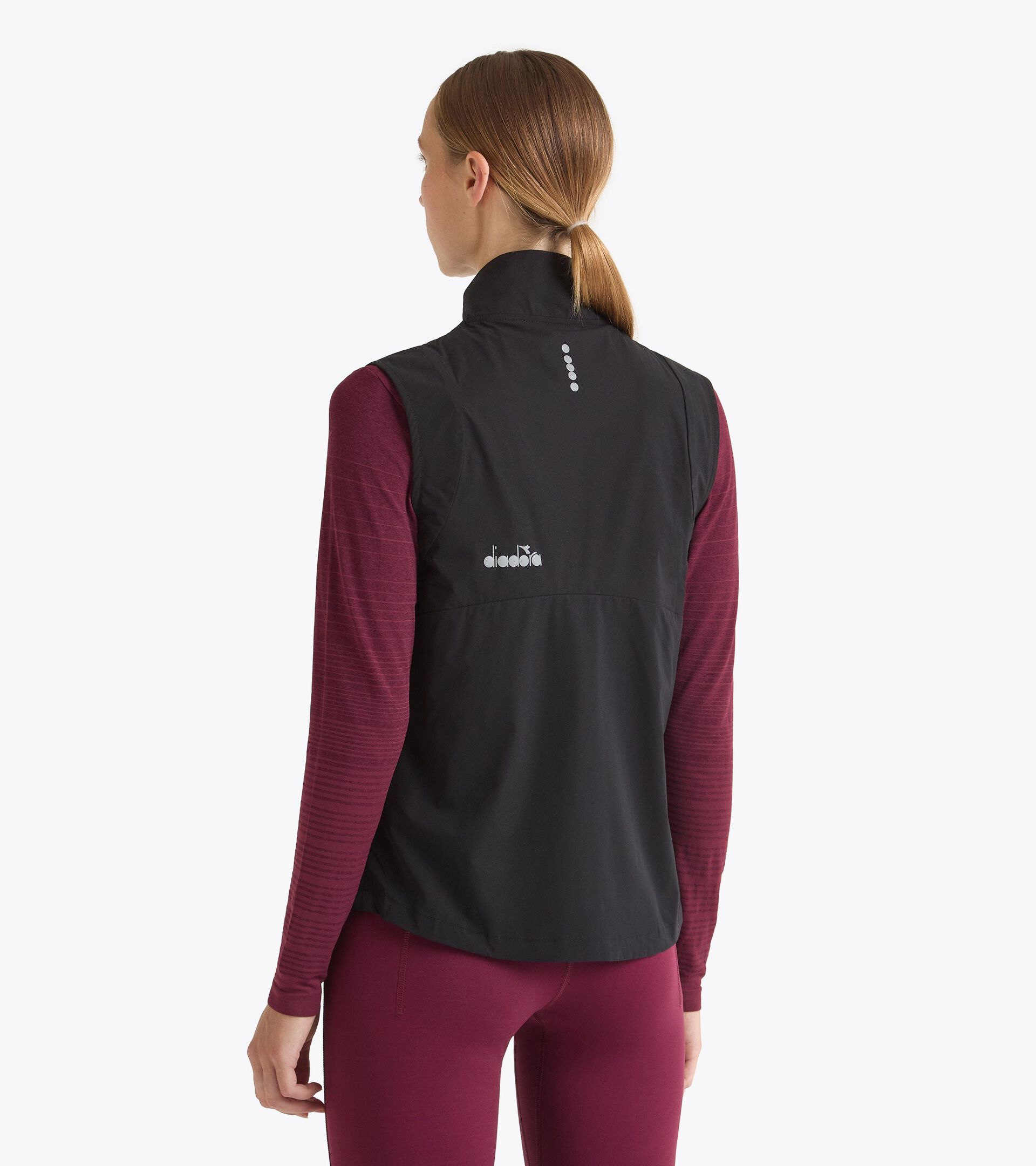 Padded running vest - Winter Protection - Women’s
L. PADDED VEST WINTER PROTECTION BLACK - Diadora