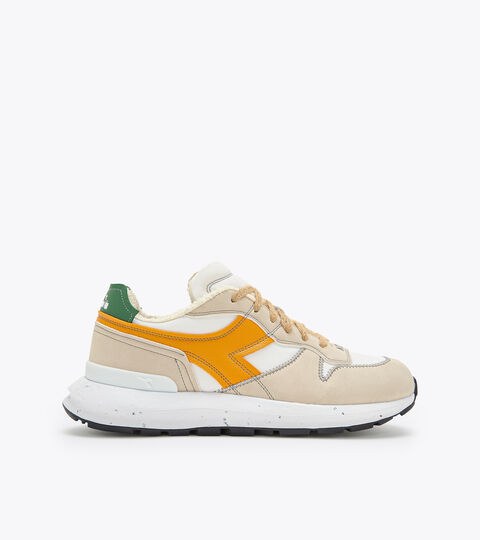 Sporty sneakers - Unisex KMARO 42 ACBC SUPER WHITE/CADMIUM YELLOW - Diadora