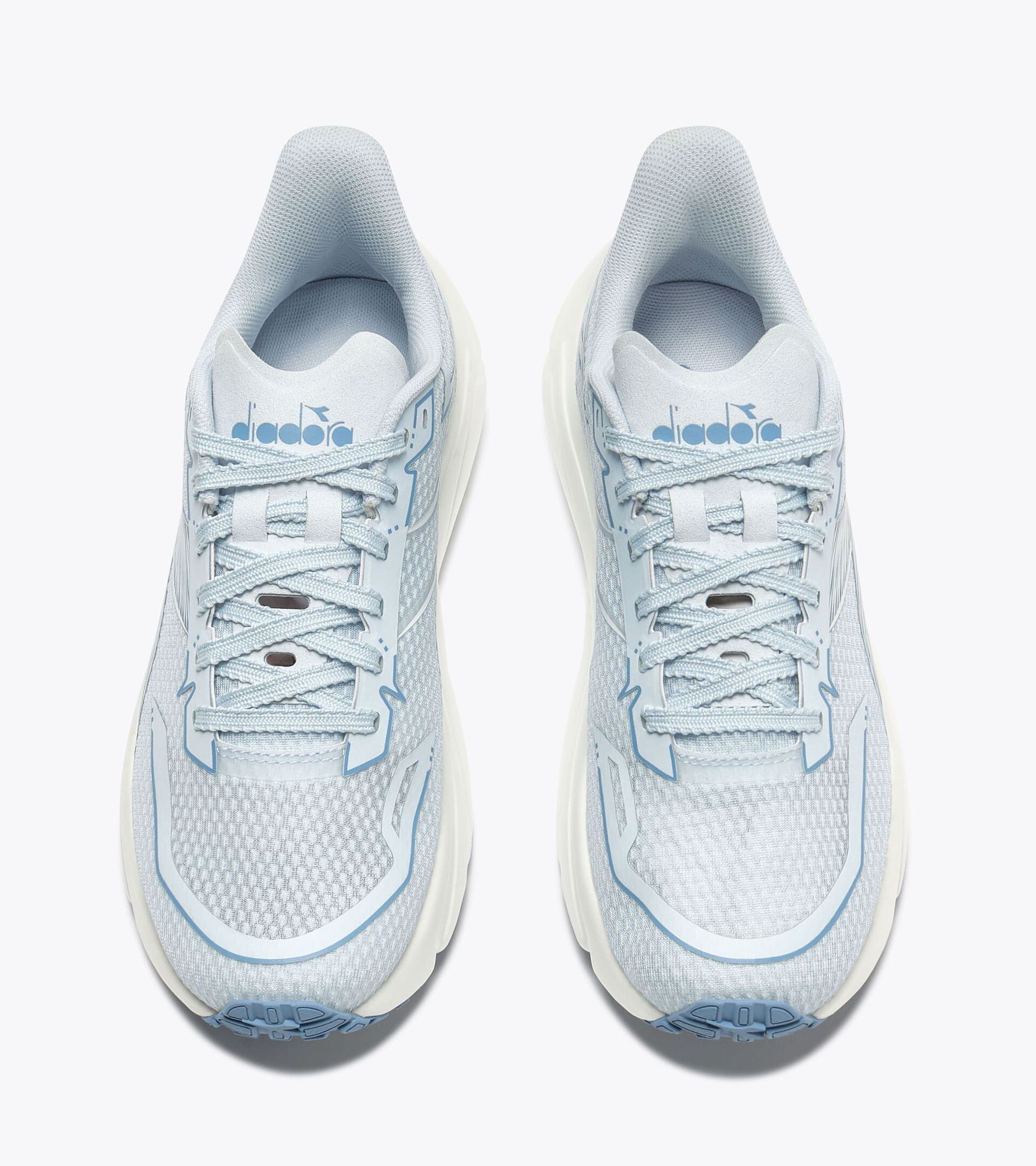 Running shoe - Lightness and reactivity - Women&rsquo;s FREQUENZA 2 W COUNTRY AIR /WHITE - Diadora