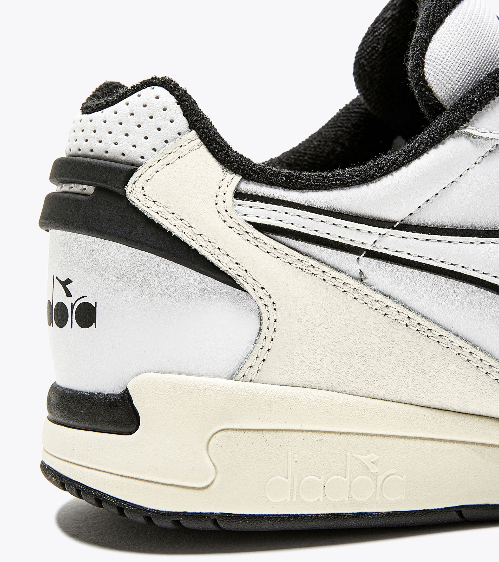 Sneaker sportiva - Gender Neutral WINNER BIANCO SOSPIRO/GRIGIO PIETRA A - Diadora
