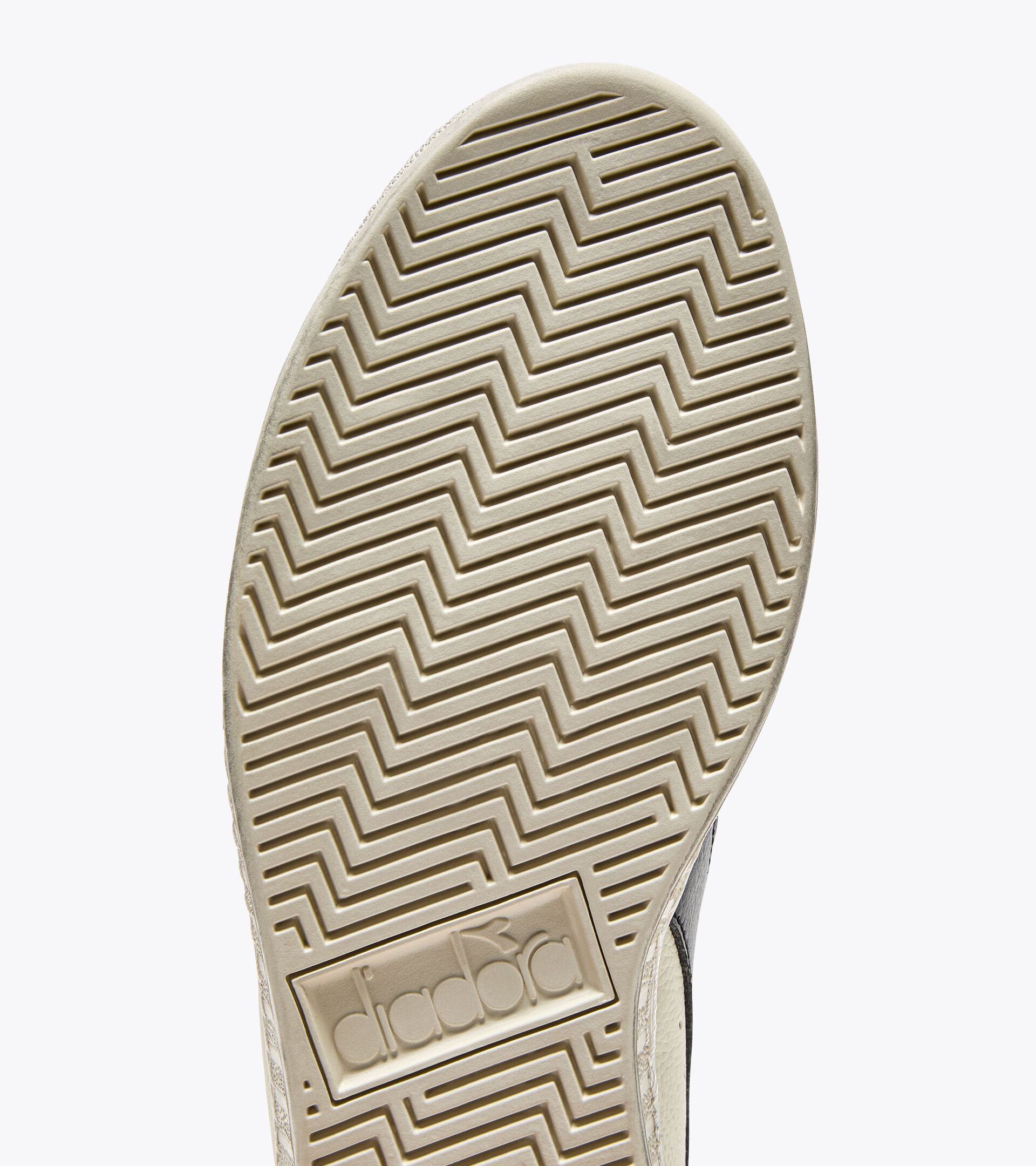 Chaussures de sportswear - Genre neutre GAME L LOW WAXED BLANC/NOIR (C0351). - Diadora