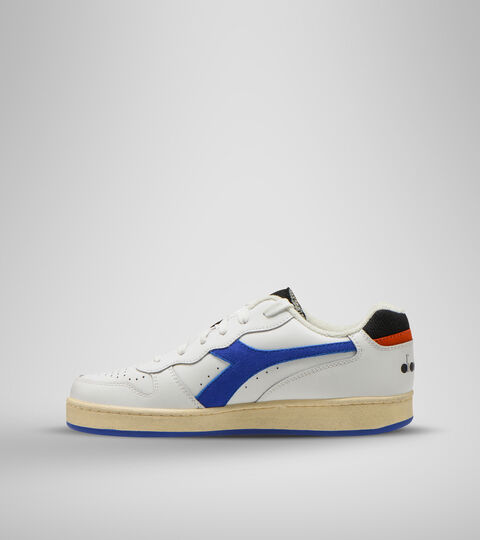 MI BASKET LOW ICONA, BLC/BLEU AMPAROS/ORANGEADE Chaussures de sport - Unisexe MI BASKET LOW ICONA BLC/BLEU AMPAROS/ORANGEADE - Diadora