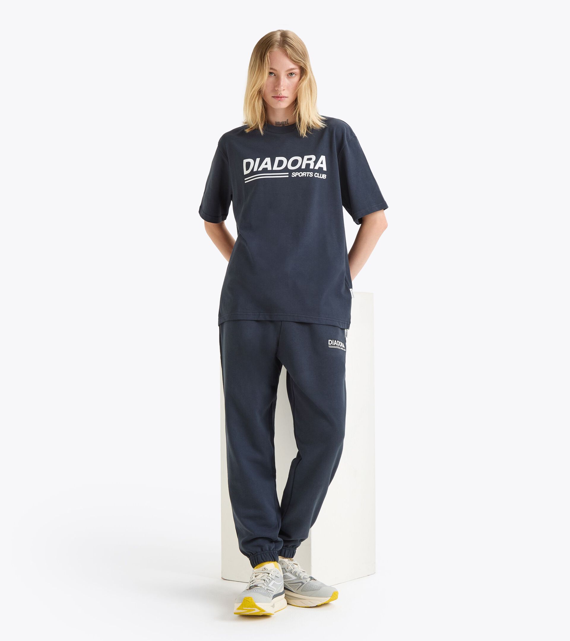 Legacy joggers with a comfort fit - Made in Italy - All-Gender
 PANTS LEGACY BLUE DENIM - Diadora
