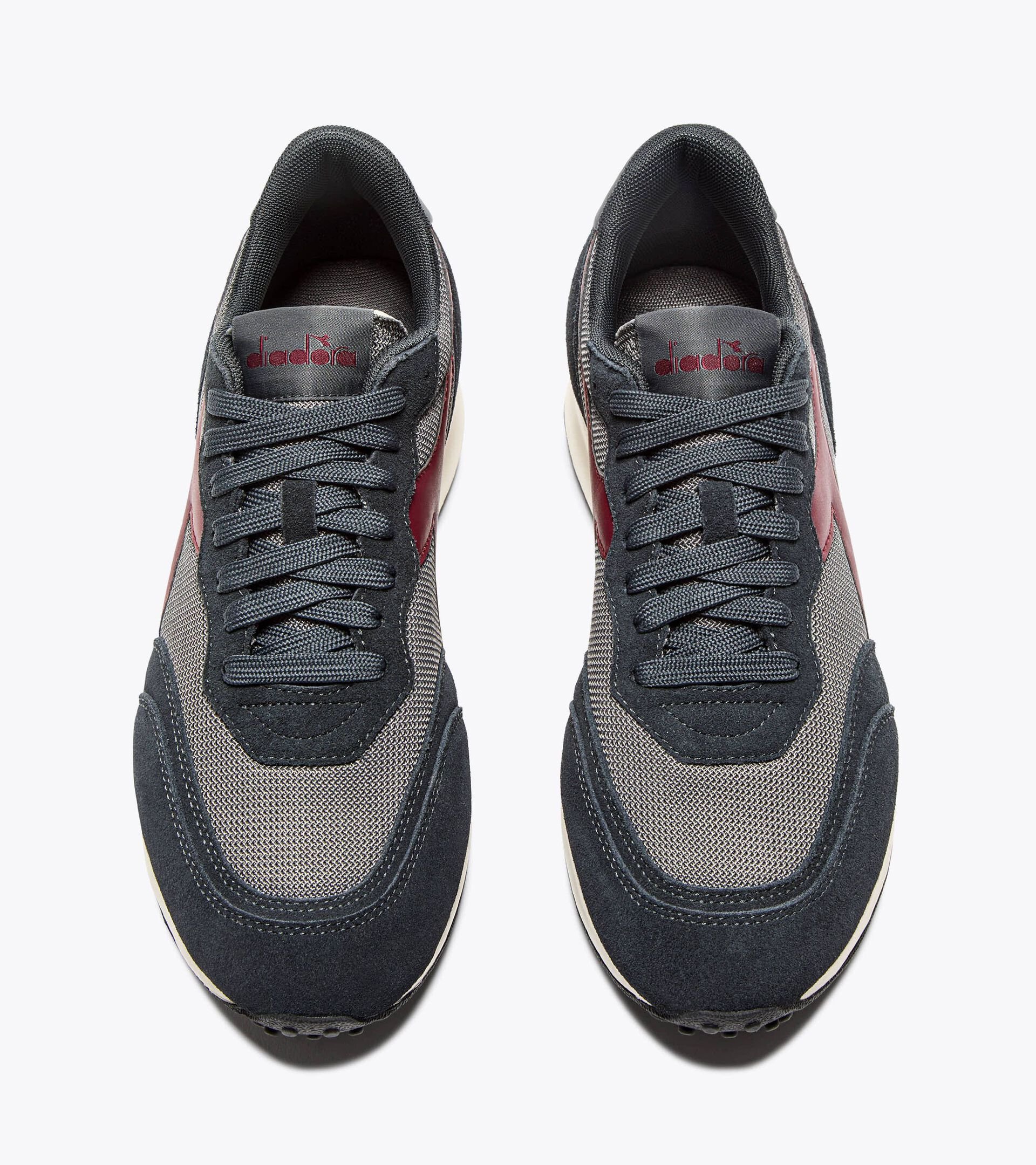 Sporty sneakers - All-Gender RACE NY PEWTER - Diadora