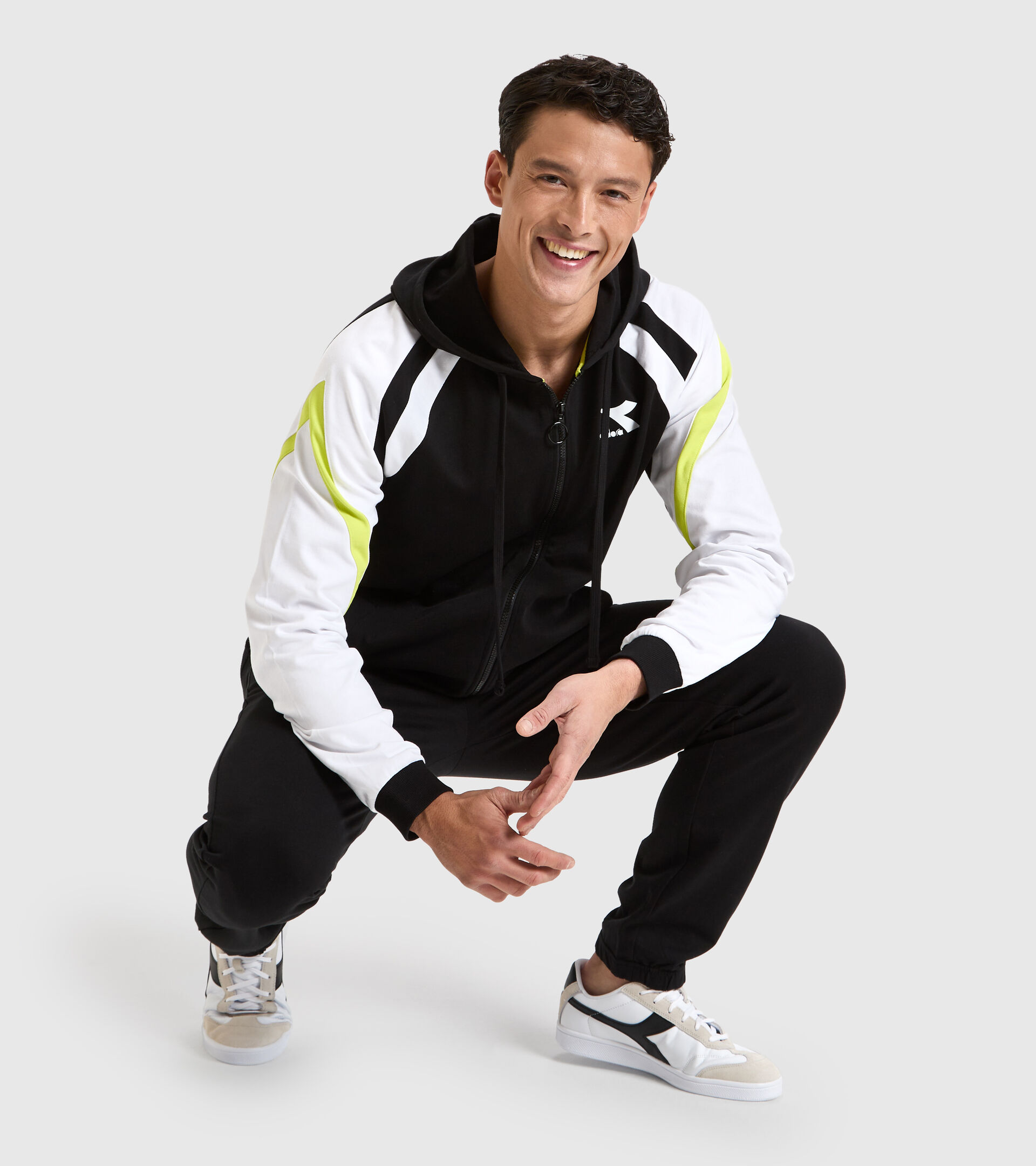 Trainingsanzug aus Baumwolle - Herren TRACKSUIT HOODIE FZ CORE SCHWARZ - Diadora