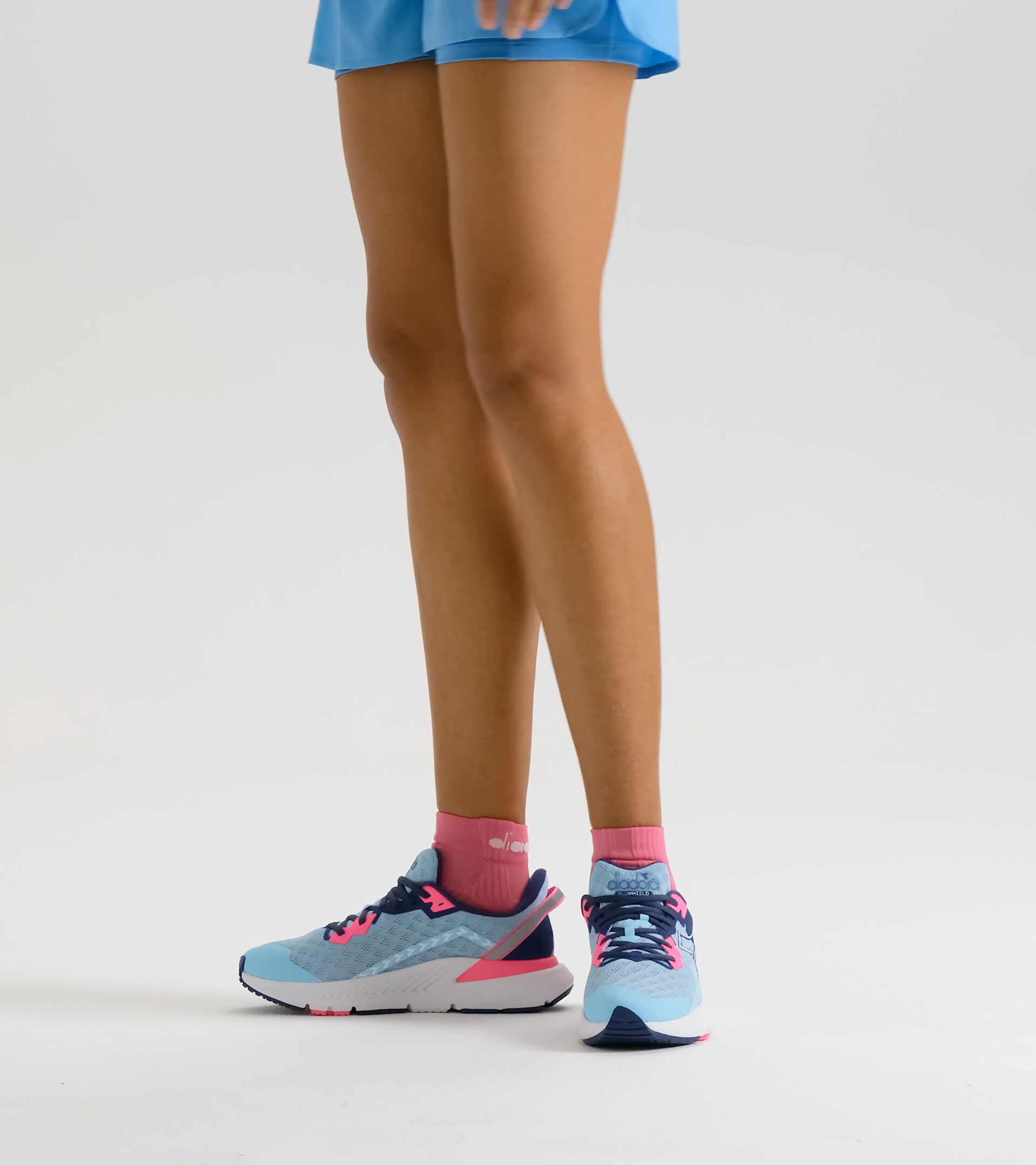 Running shoes - Women MYTHOS BLUSHIELD VOLO 3 W BRIGHT BABY BLUE/BLUEPRINT - Diadora