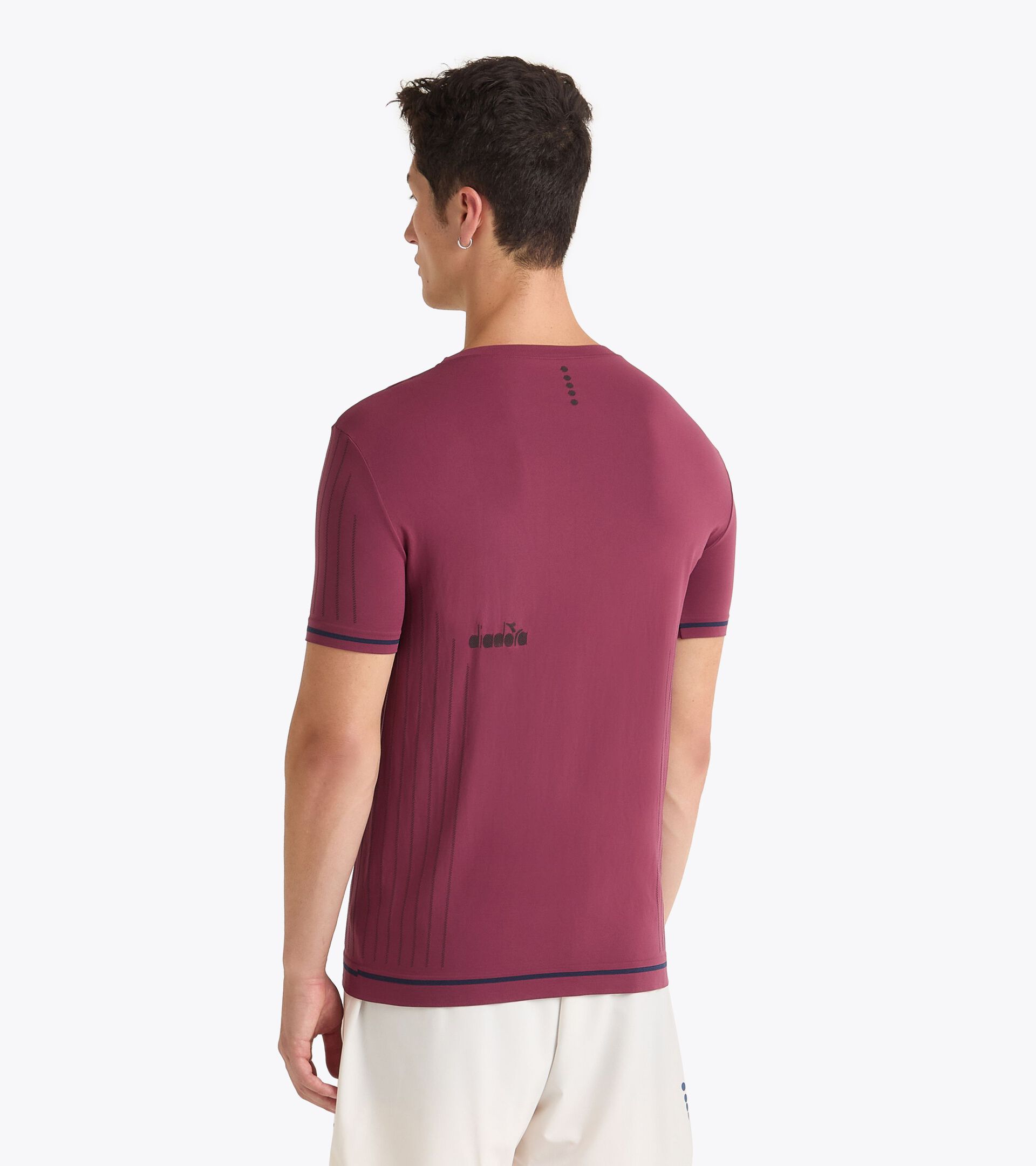 Technical t-shirt for temperature control -  Tennis - Men’s
 SS T-SHIRT ICON STRATOUNO MAROON BANNER - Diadora