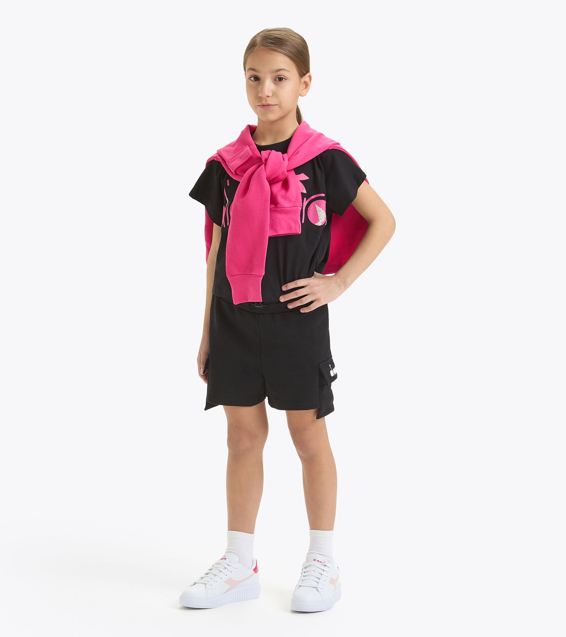 Camiseta cropped - Corte boxy - Niña JG. T-SHIRT STARS NEGRO - Diadora