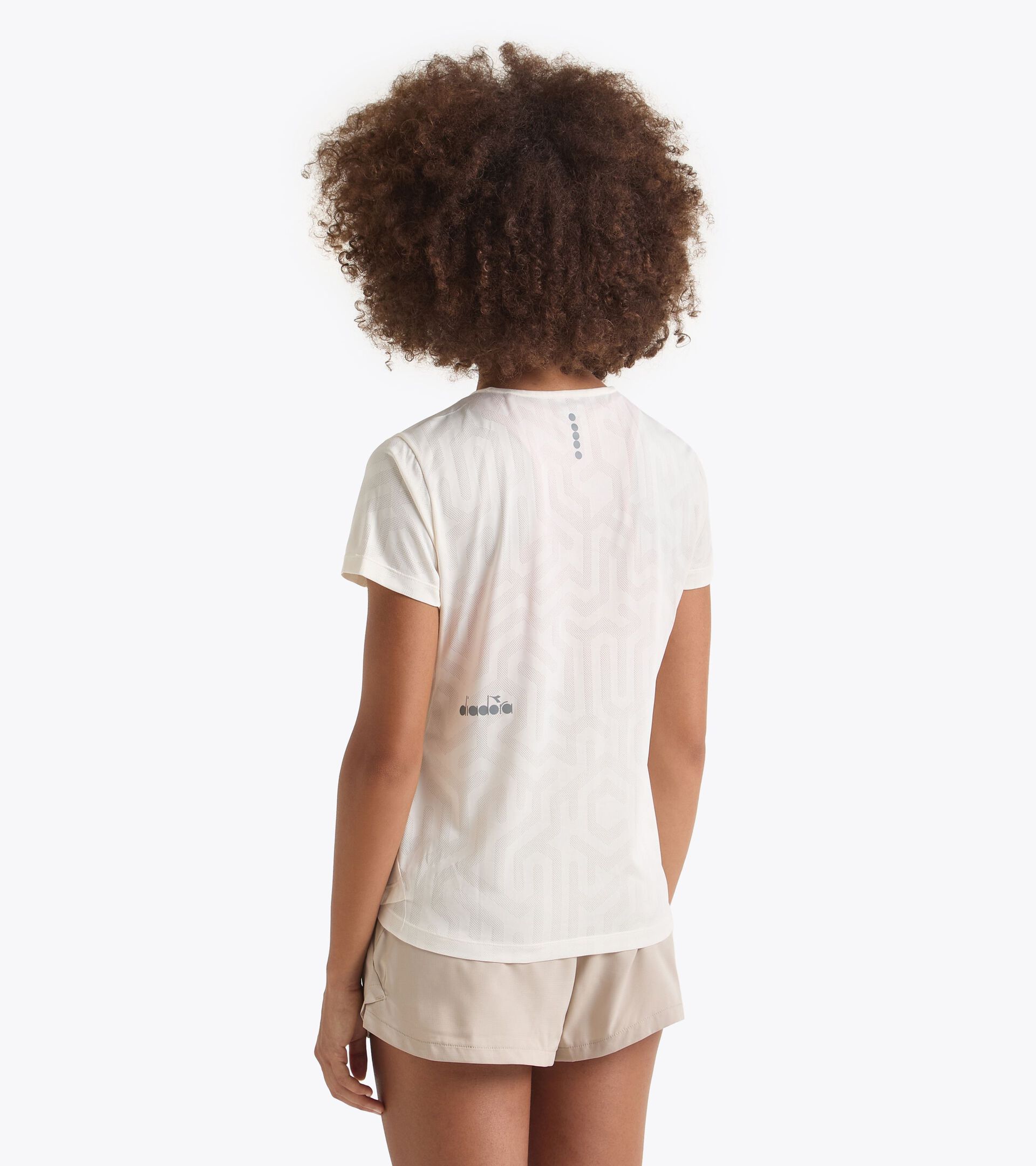 Running t-shirt - Coolcore light fabric - Women’s L. SUPER LIGHT SS T-SHIRT WHISPER WHITE - Diadora