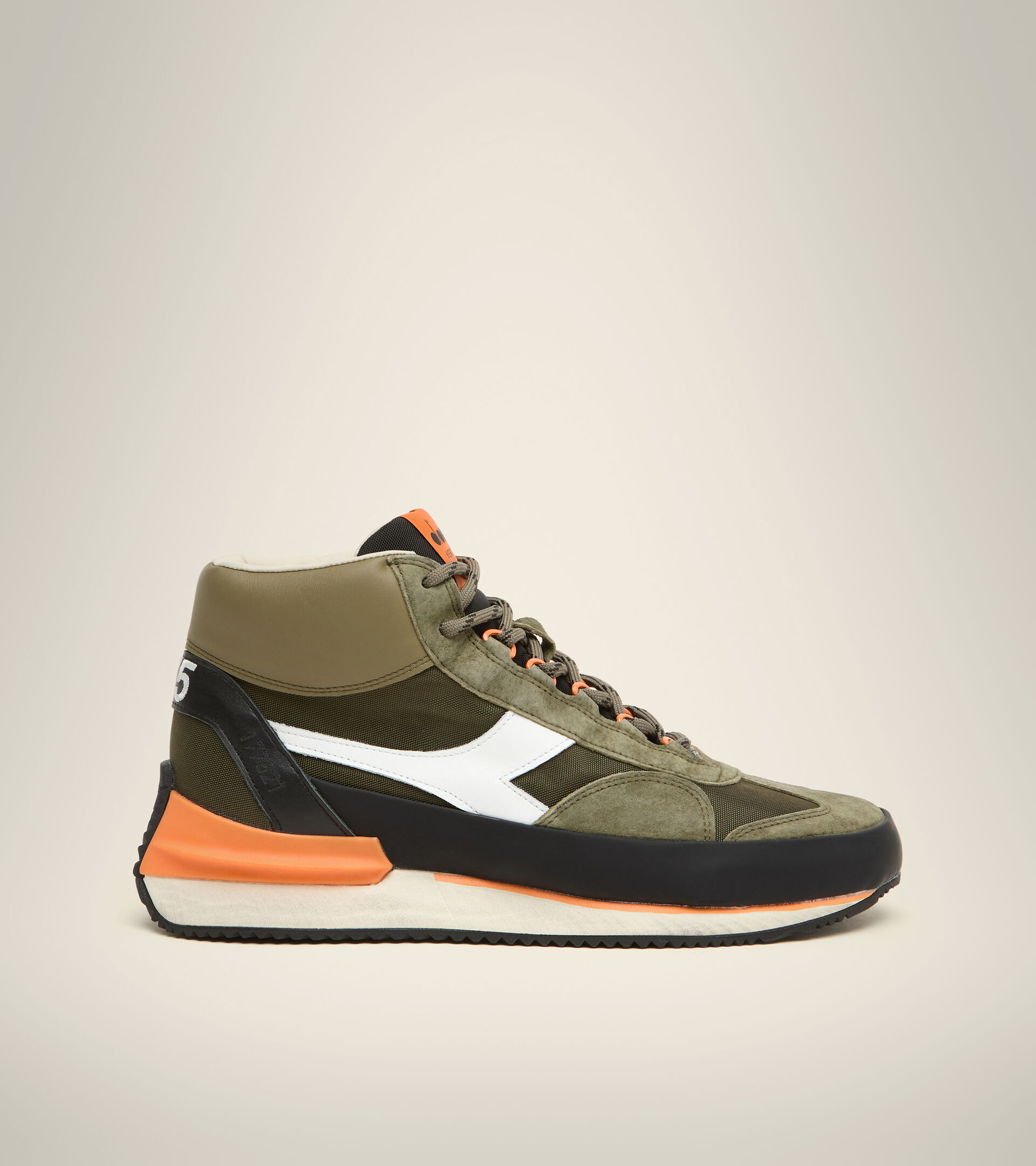 Footwear Heritage UNISEX EQUIPE MID MAD ITALIA NUBUCK SW OLIVINO Diadora