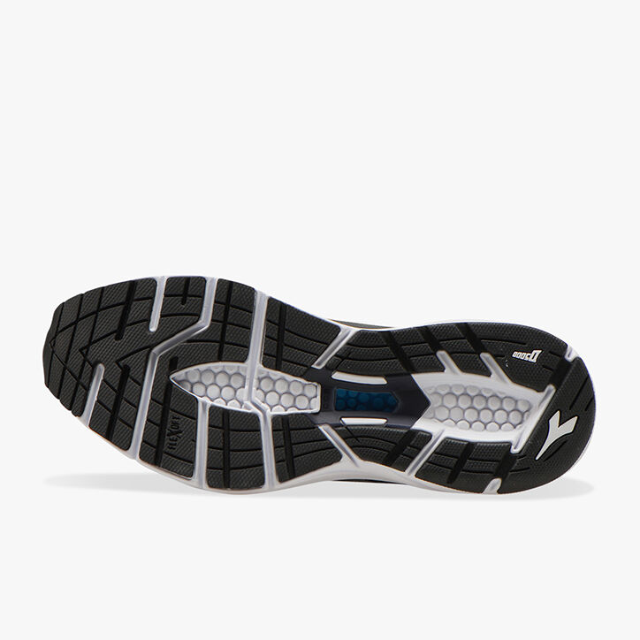 diadora mythos blushield hip 4