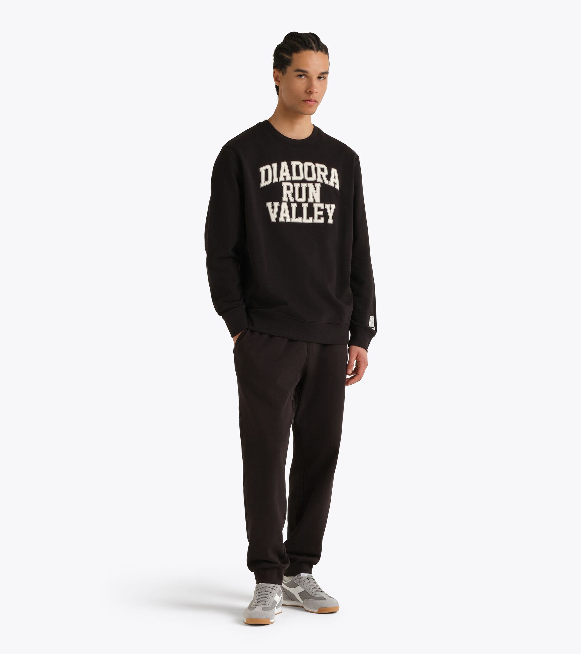 Sudadera de cuello redondo - Run Valley - Para todos los g&eacute;neros
 SWEATSHIRT CREW RUN VALLEY NEGRO - Diadora
