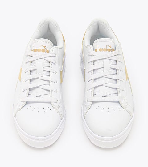 GAME STEP GS, WHITE/SMOKE GRAY Sports shoes - Youth 8-16 years GAME STEP GS WHITE/SMOKE GRAY - Diadora