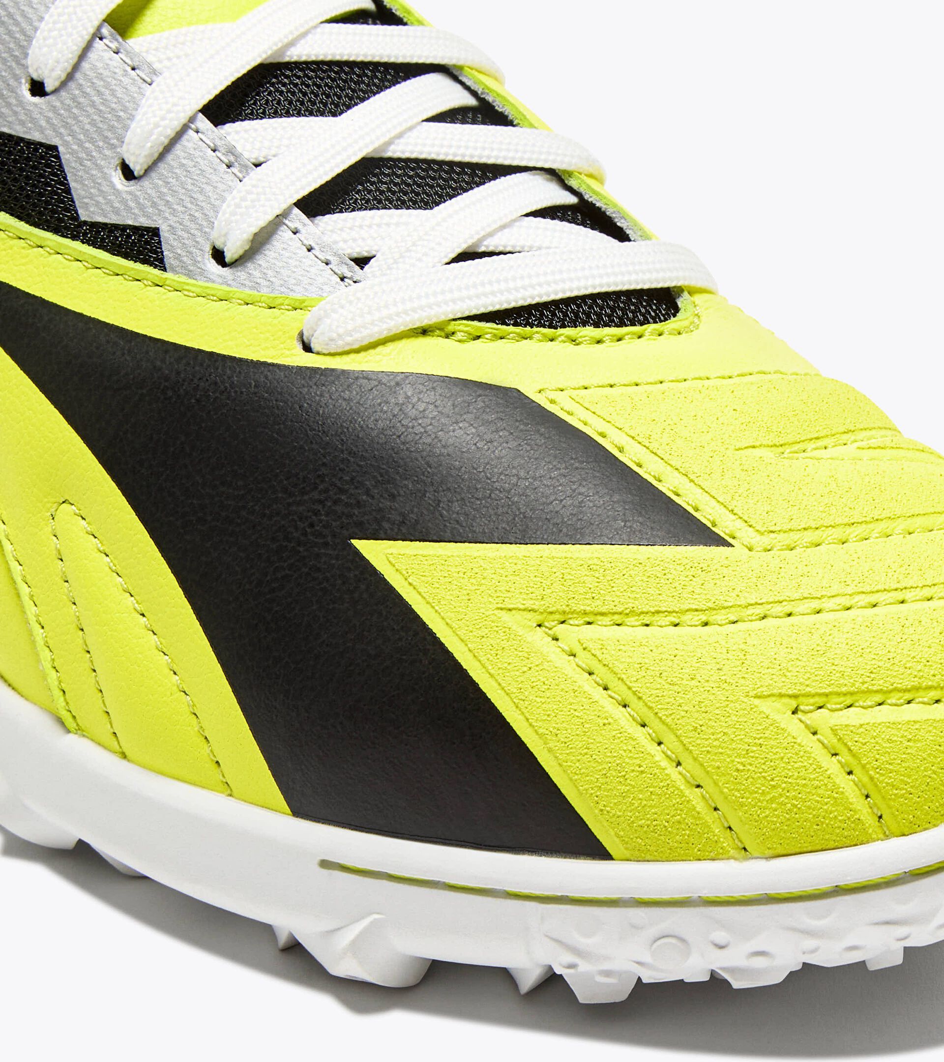 Chaussures de futsal - Semelle spécifique pour les terrains synthétiques - Homme BRASIL ICON SALA TF JAUNE FLUO DD/NOIR - Diadora