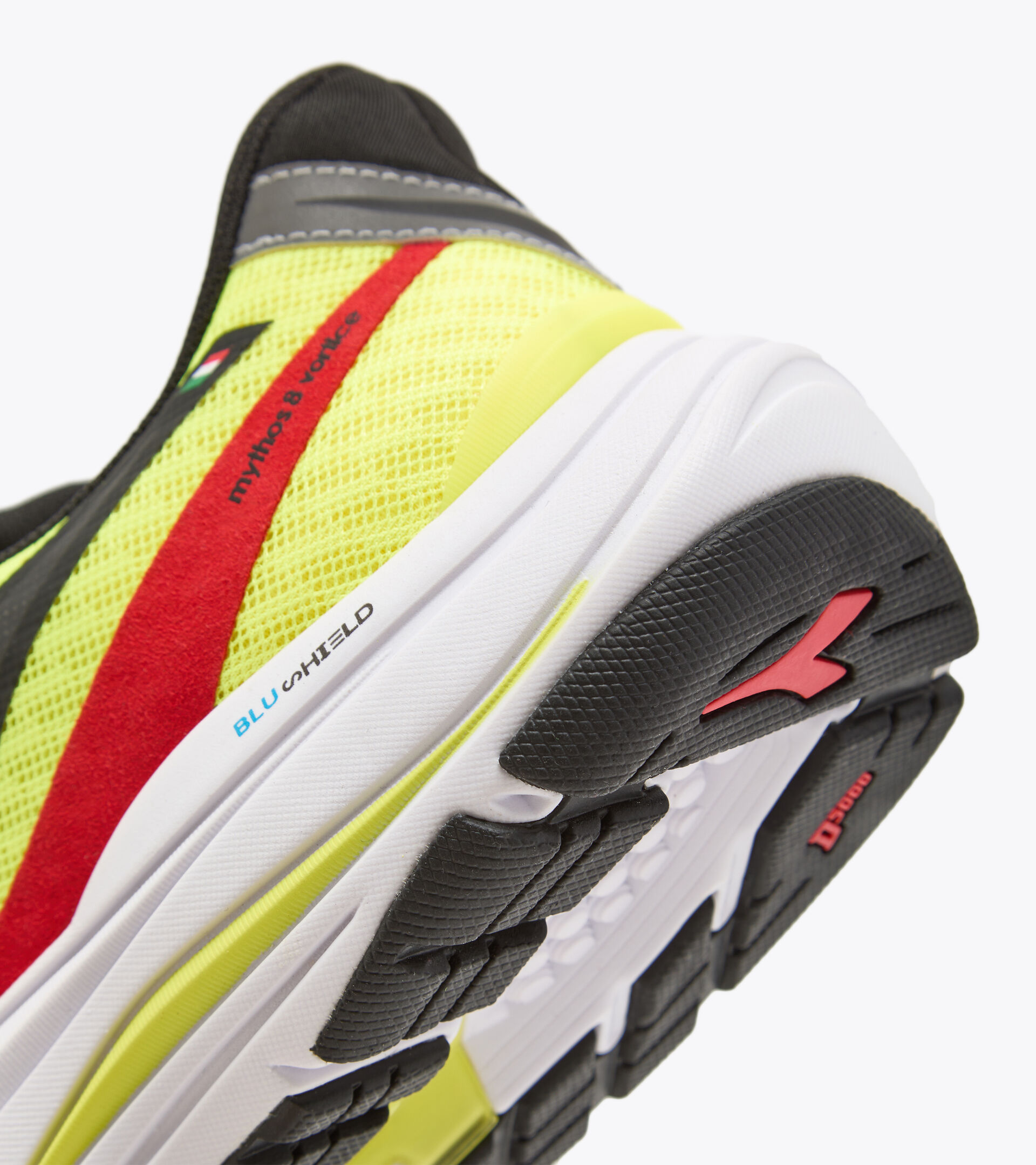 Running shoes - Men MYTHOS BLUSHIELD 8 VORTICE YELLOW FLUO DD/BLK/FIERY RED - Diadora