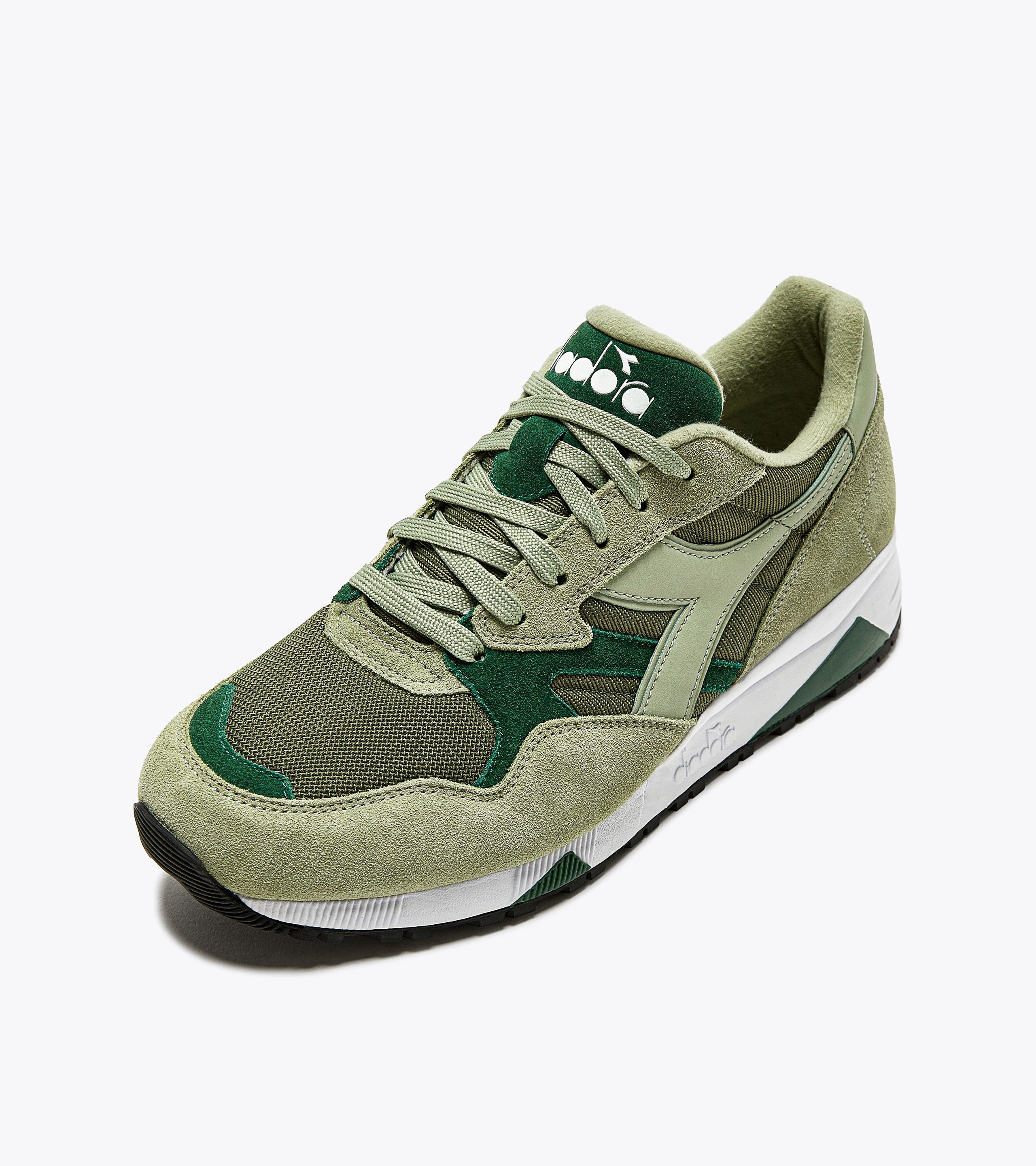 N902 s online diadora