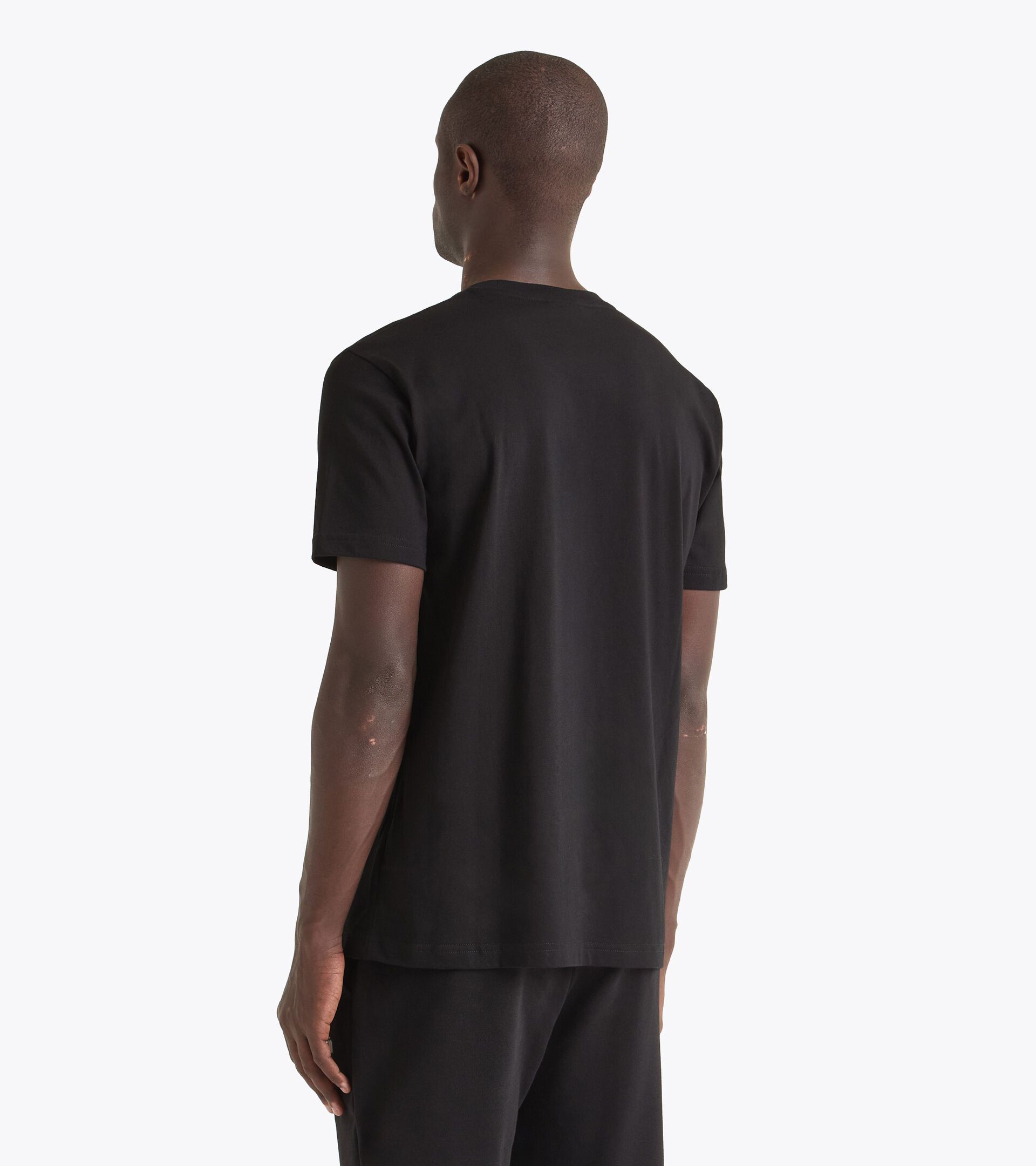 T-shirt - Genre neutre T-SHIRT SS LOGO VERT FUSIL - Diadora