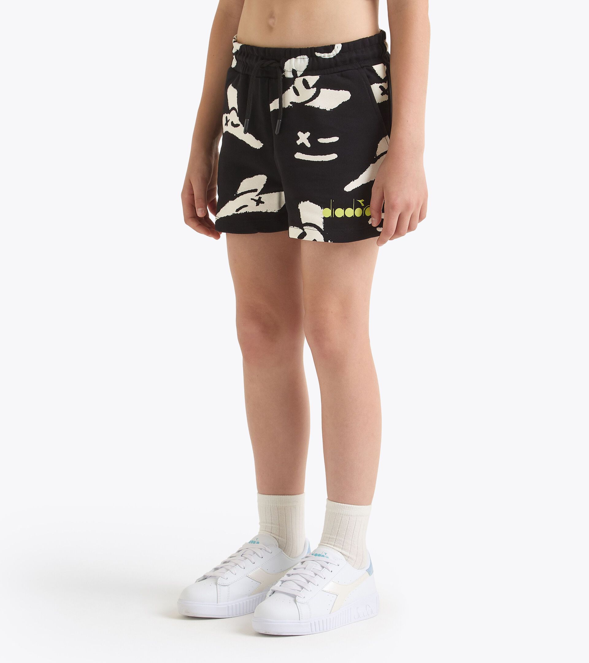 Shorts - Fit comfort - Ragazza JG. SHORTS SMILE LOGO NERO - Diadora