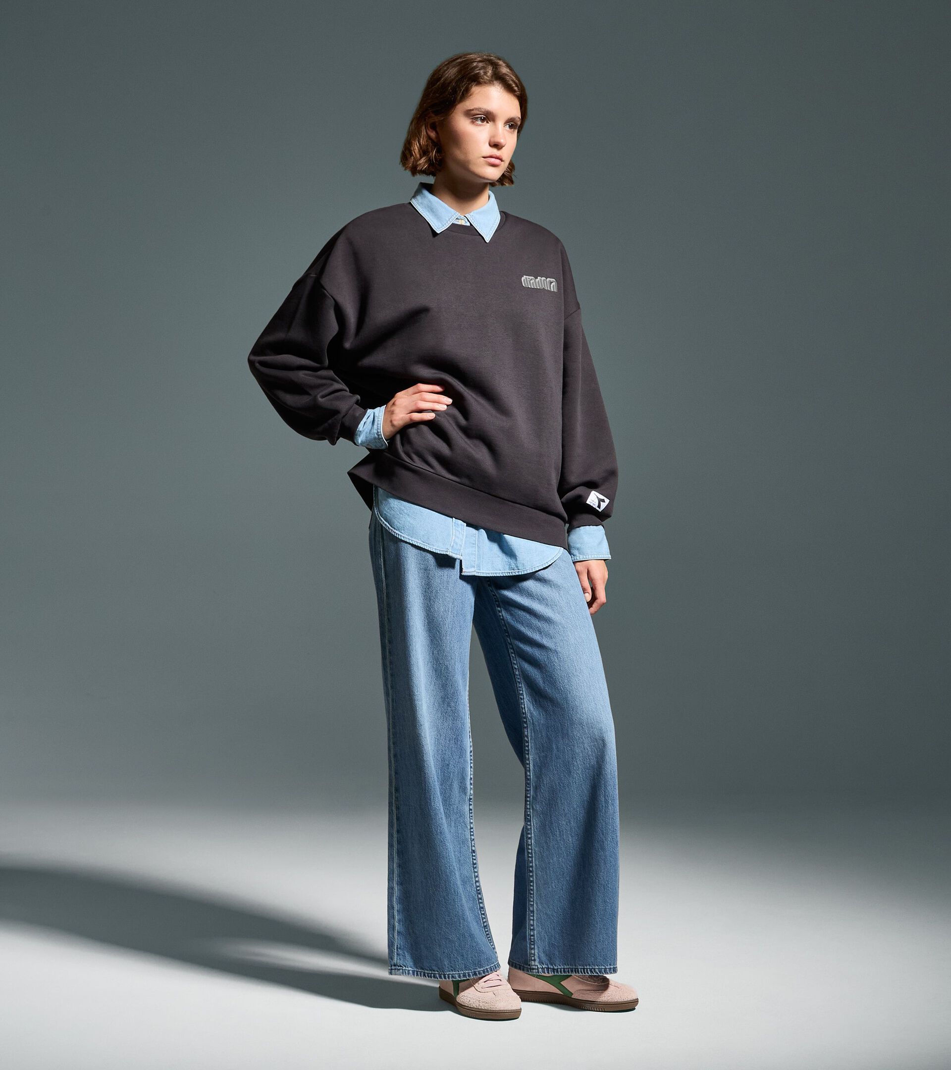 Sweatshirt - Women’s
 L. SWEATSHIRT ATHL. LOGO BLACK - Diadora