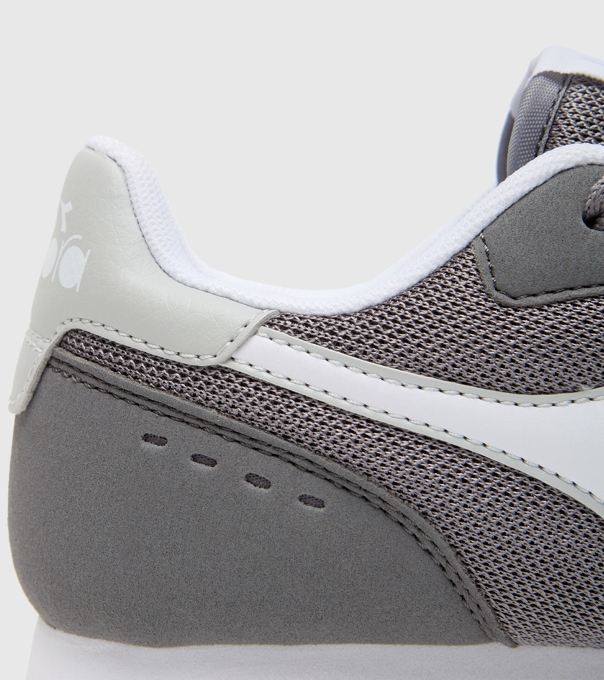 Sports shoes - Youth 8-16 years SIMPLE RUN GS STEEL GRAY - Diadora