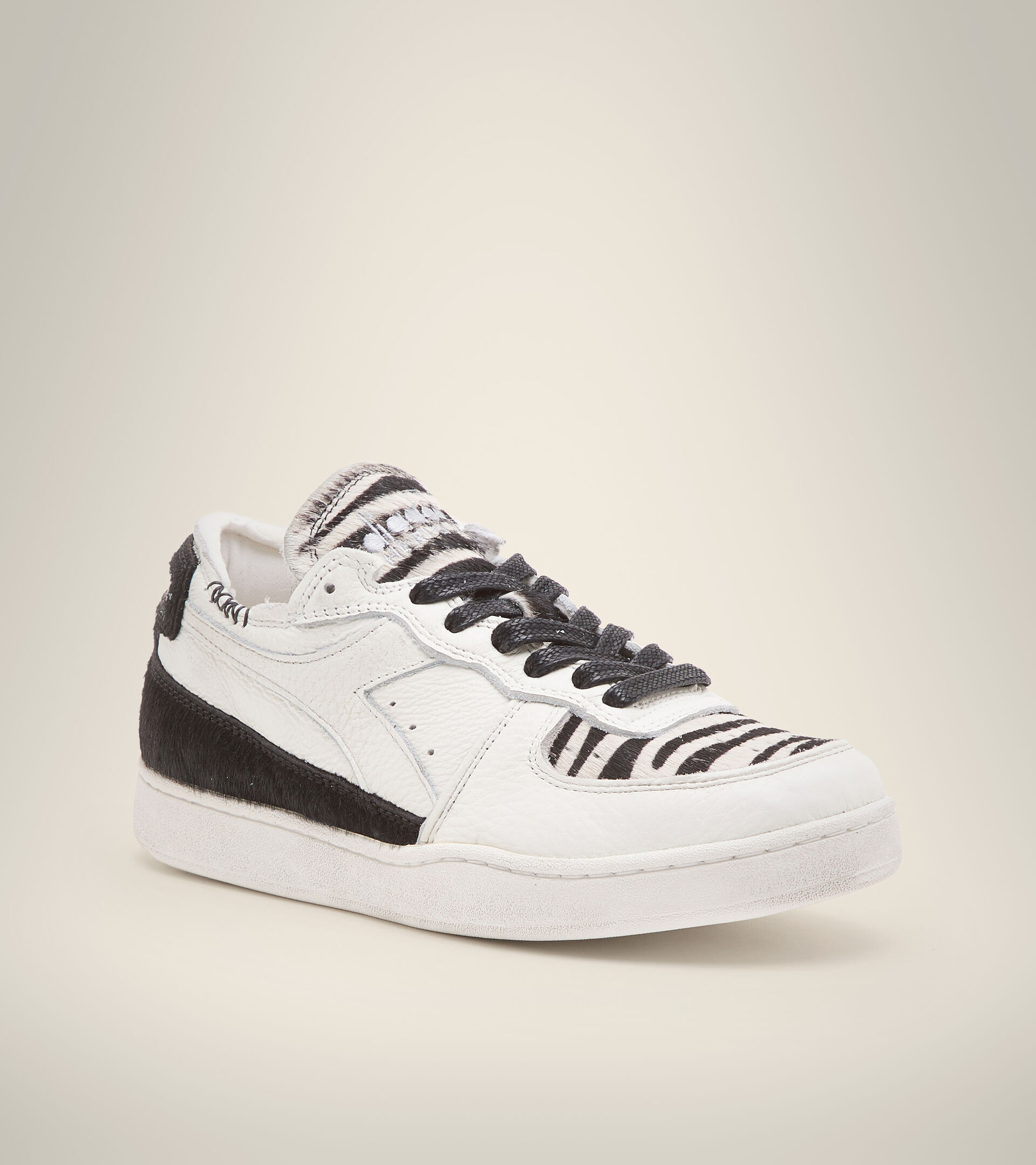 Footwear Heritage DONNA MI BASKET ROW CUT ZEBRA WN BLANCO/NEGRO Diadora